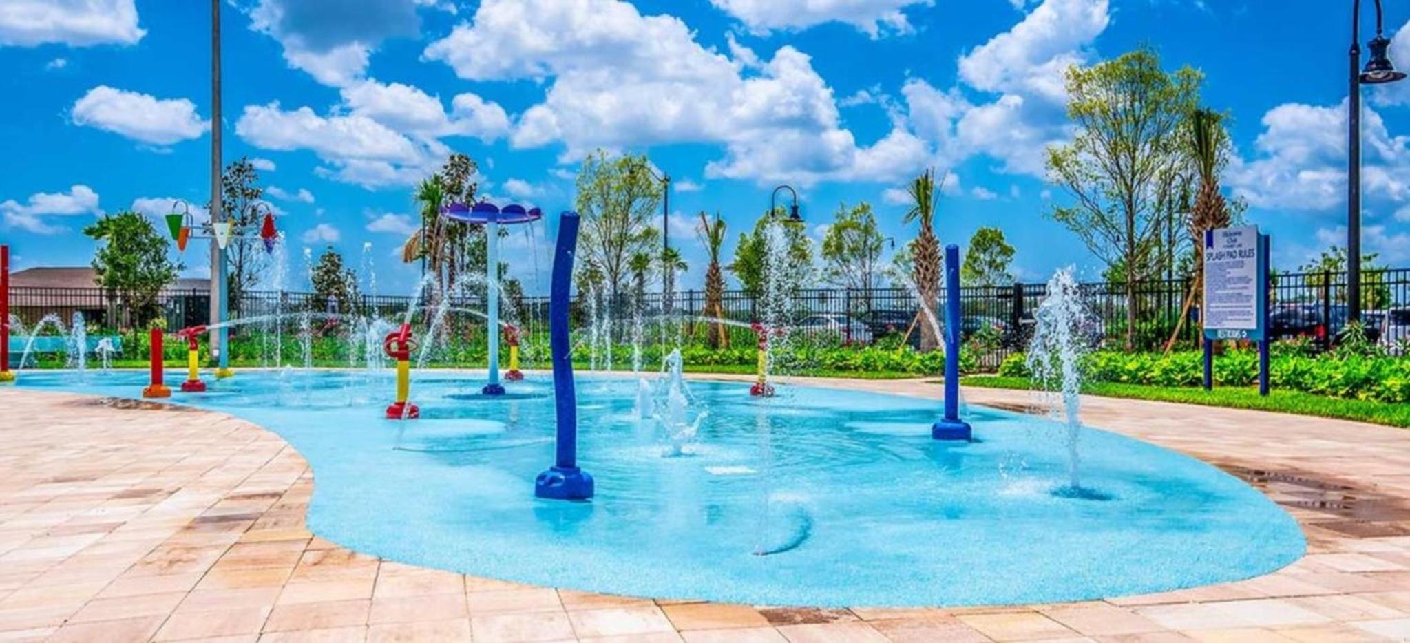 Gatsby Escape: Private Pool Near Disney & Resorts