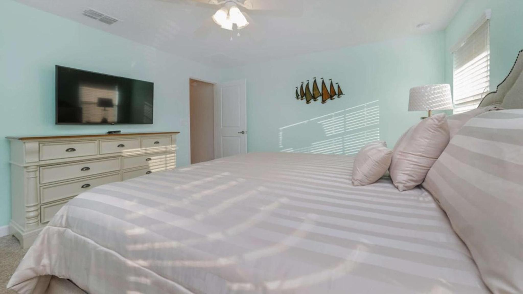 Gatsby Escape: Private Pool Near Disney & Resorts