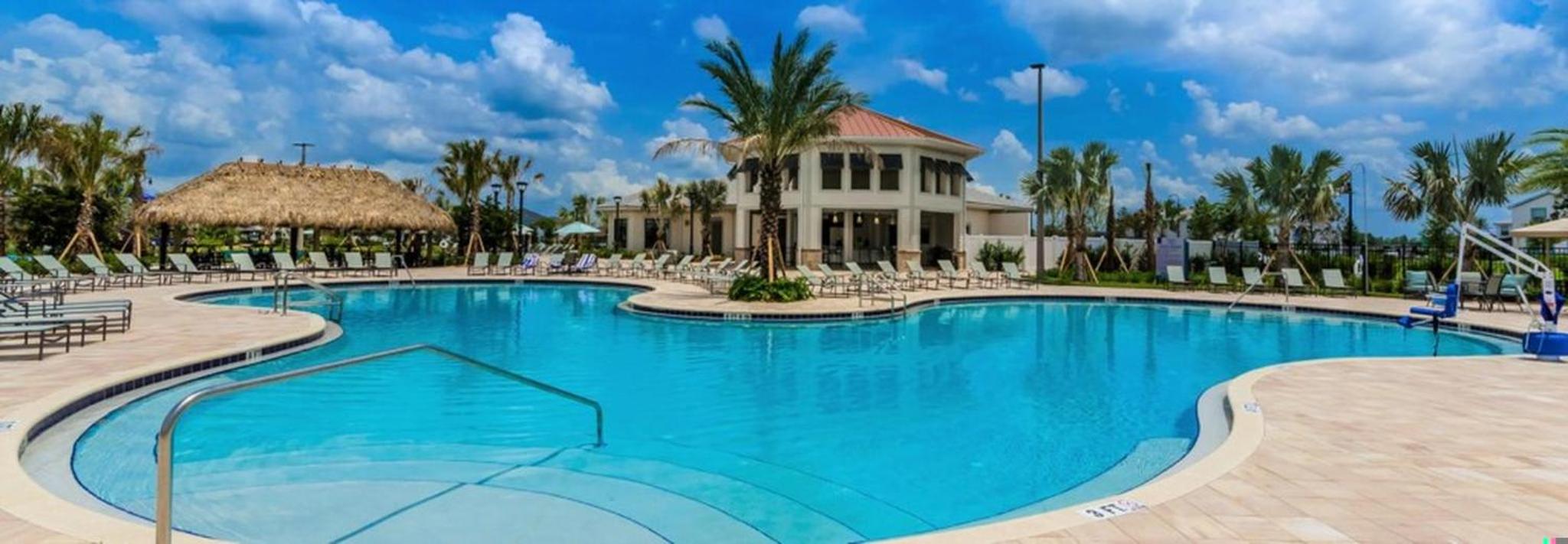 Gatsby Escape: Private Pool Near Disney & Resorts