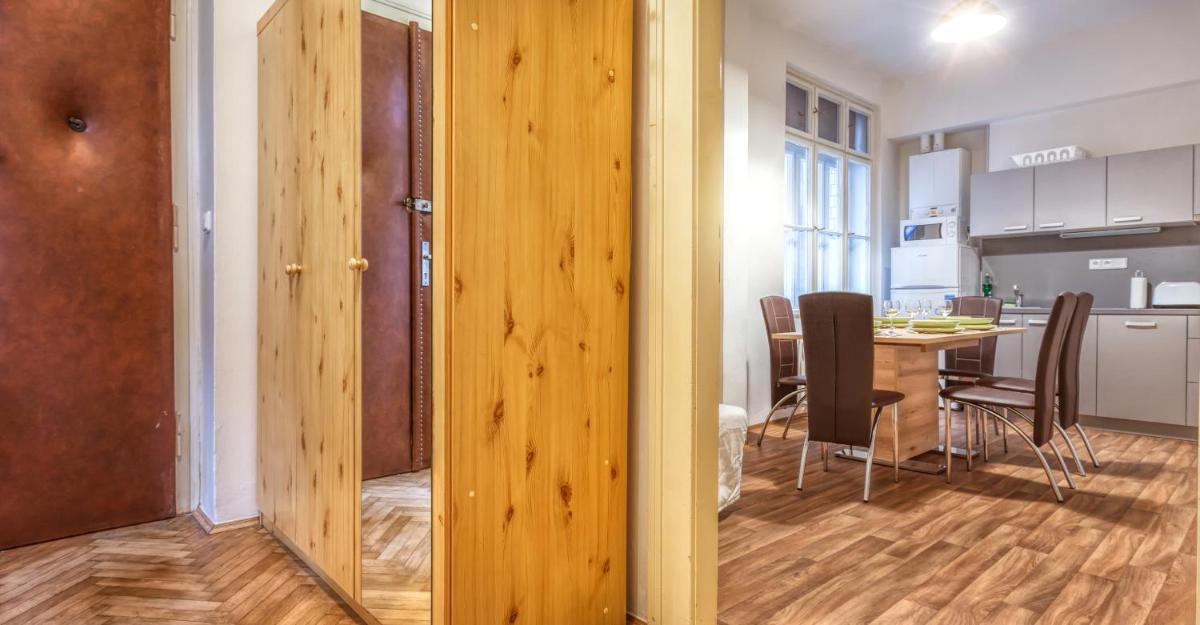 Modern Apartment Biskupska