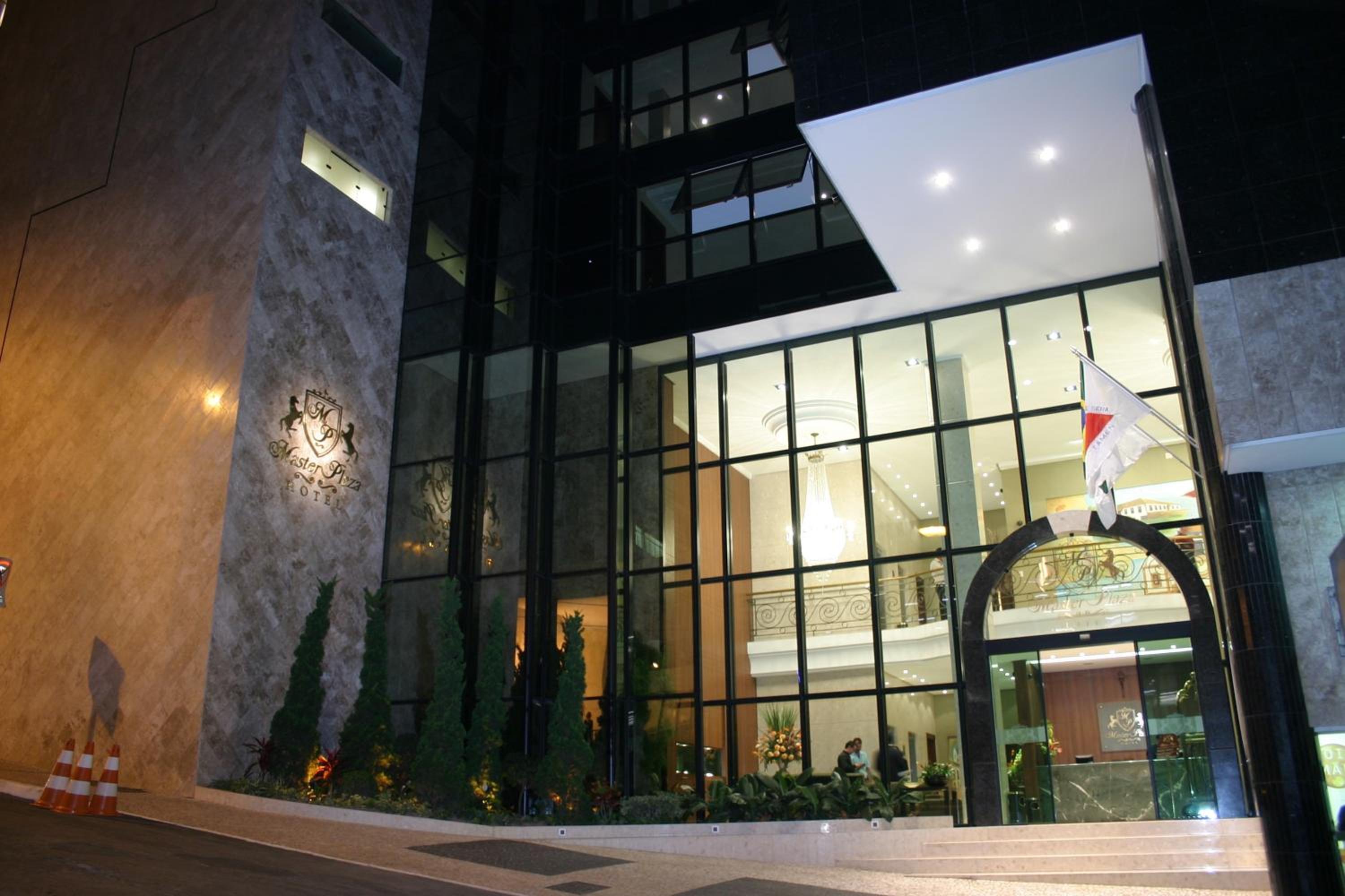 Hotel Master Plaza Hotel