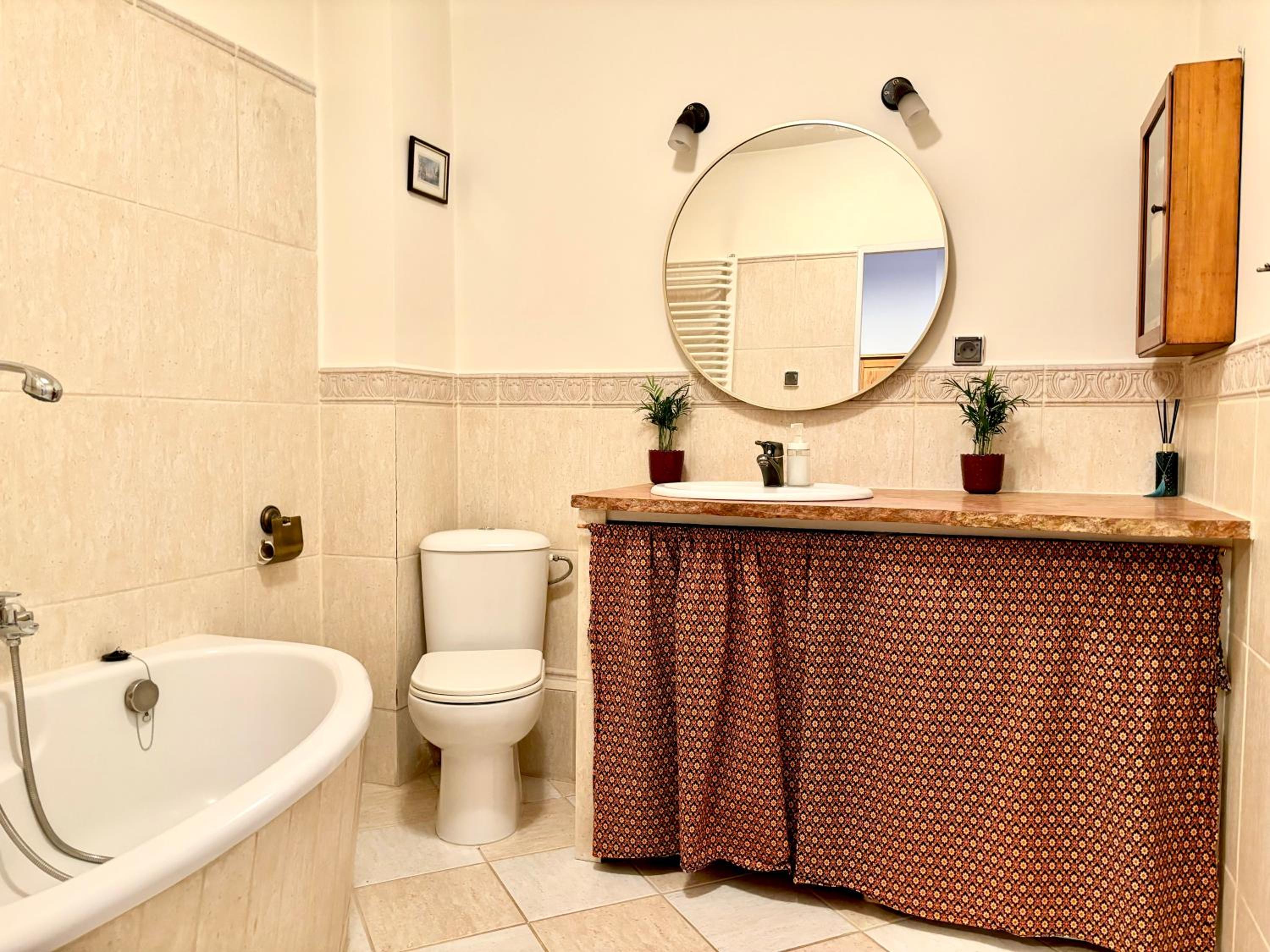 Real Life Apartament