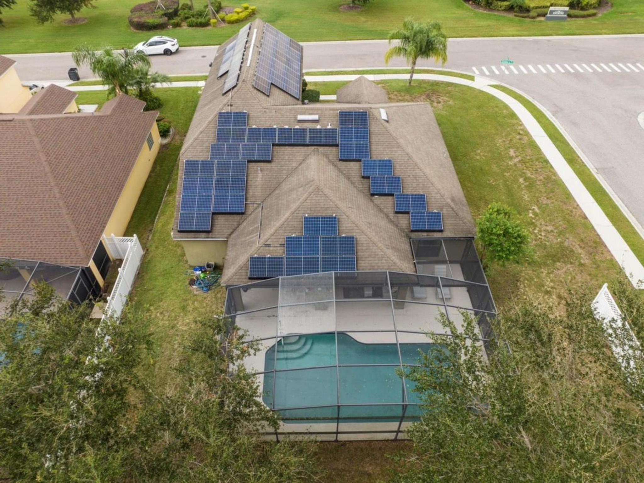 Legacy Park Villa: 5BR, Pool & Near Disney
