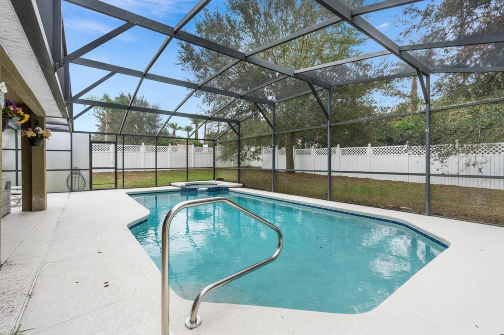 Legacy Park Villa: 5BR, Pool & Near Disney