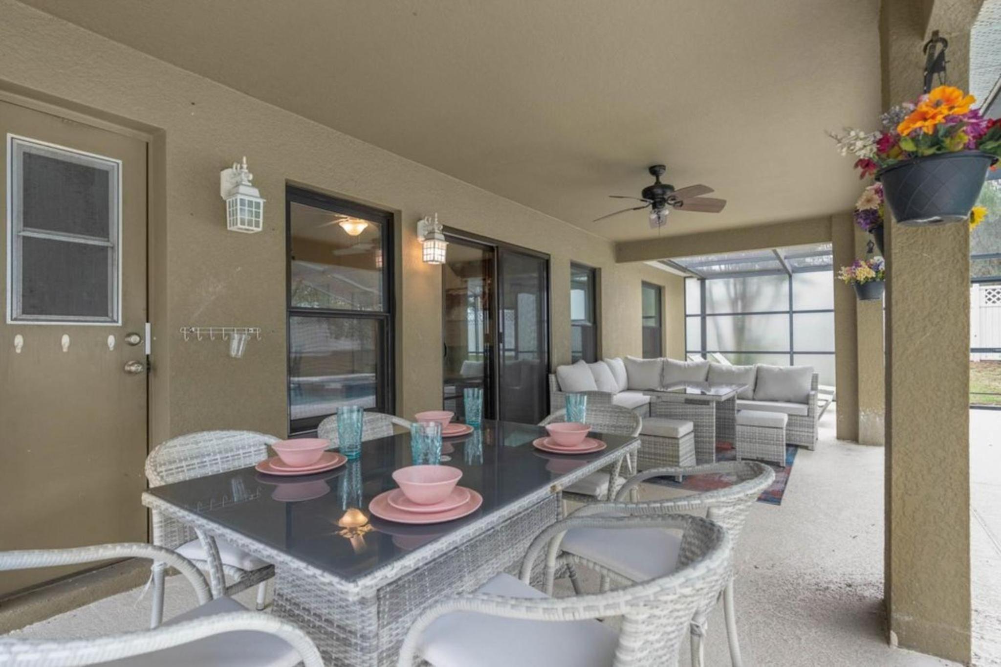 Legacy Park Villa: 5BR, Pool & Near Disney