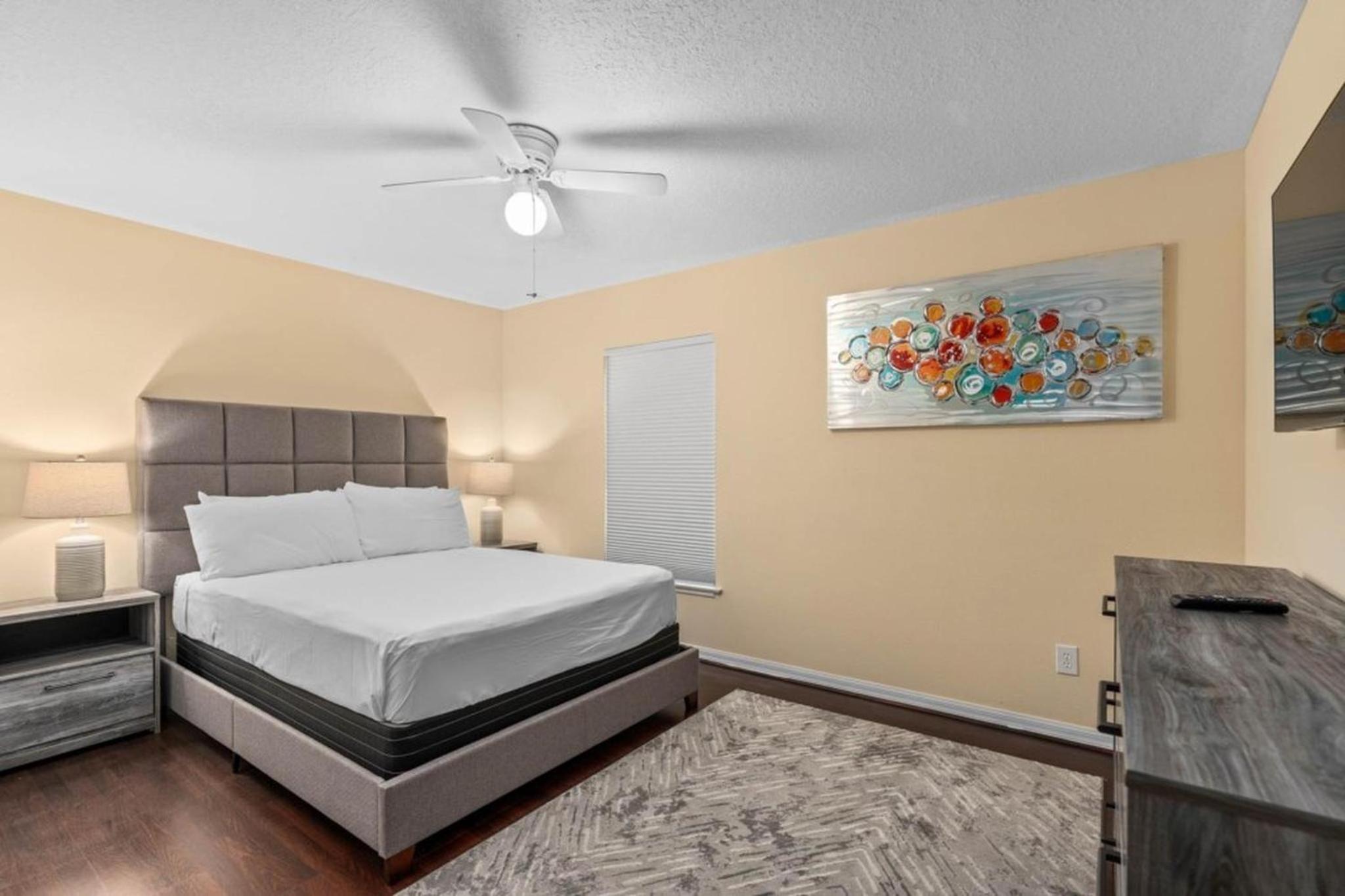 Legacy Park Villa: 5BR, Pool & Near Disney