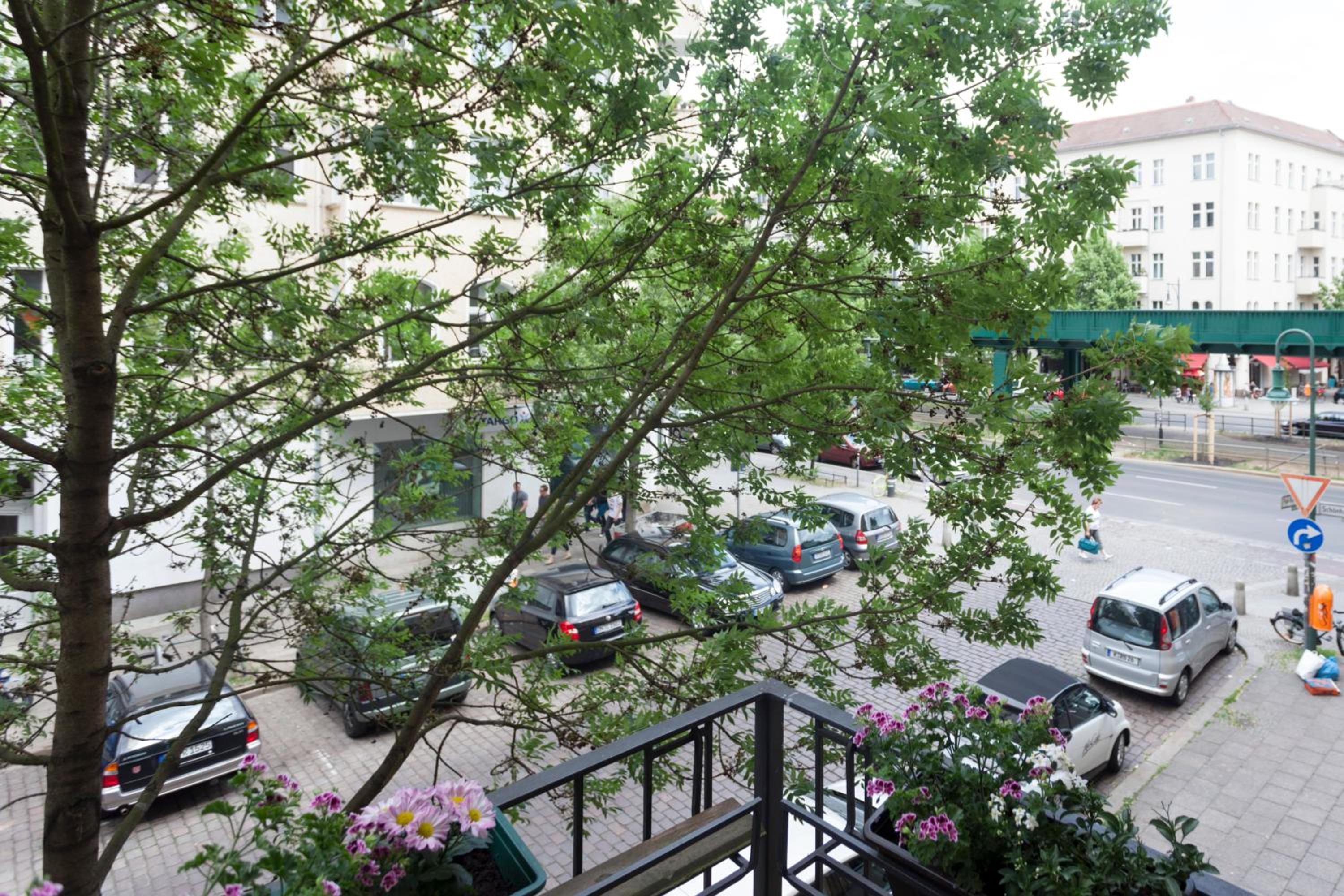 The Paul Loft, big 3 Bed room apartment, 120 m2, group & family friendly, Prenzlauer Berg, ideal for 4 - 8 Guests