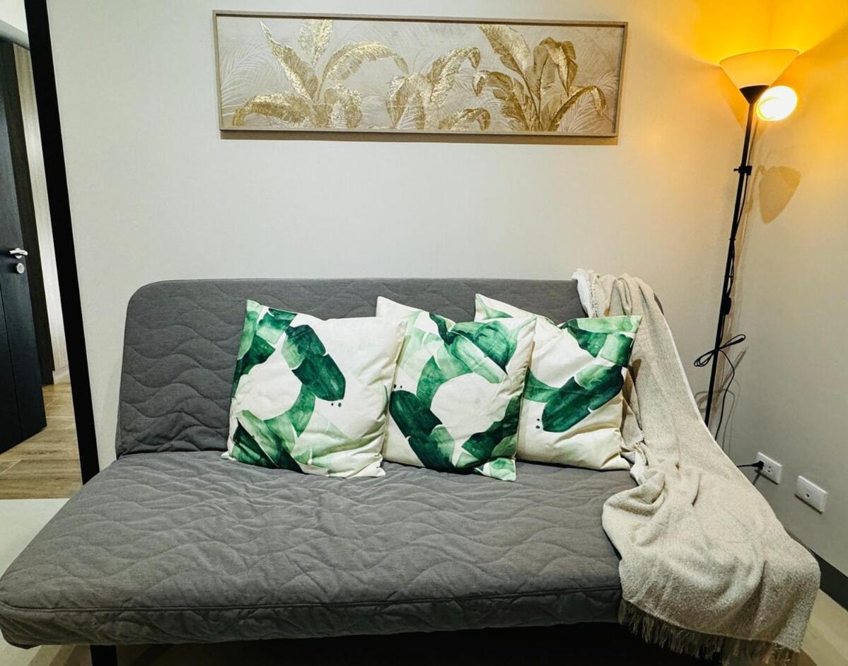 7FF Cozy 1BR Park McKinley West near BGC & Venice Mall