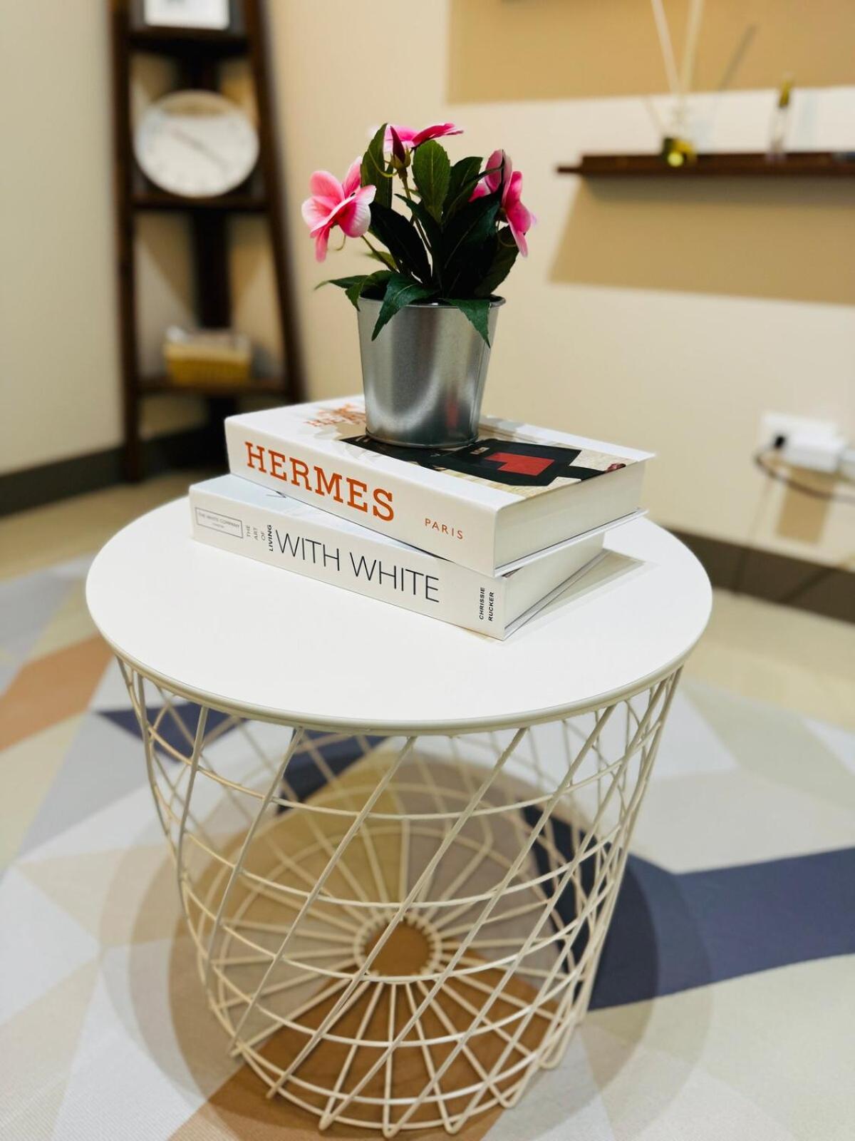 7FF Cozy 1BR Park McKinley West near BGC & Venice Mall
