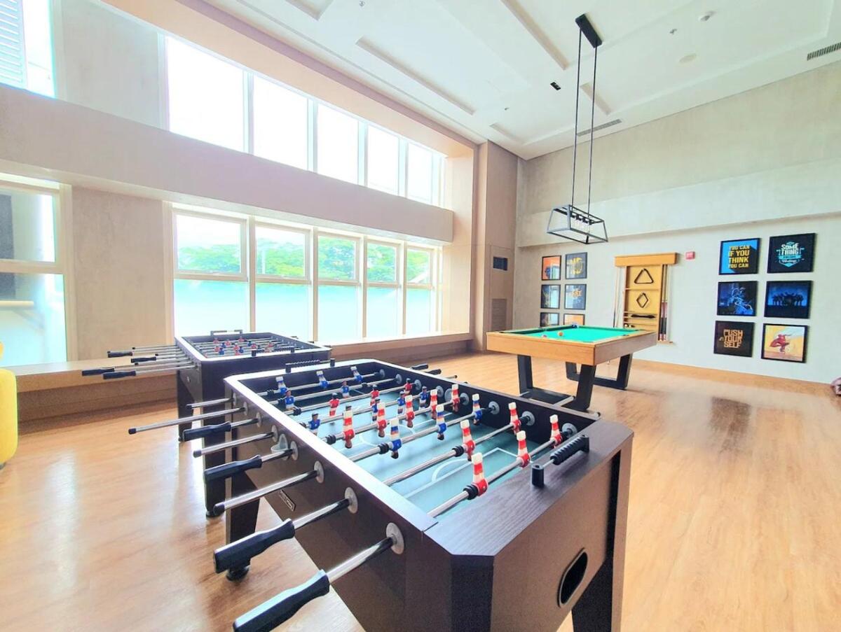7FF Cozy 1BR Park McKinley West near BGC & Venice Mall