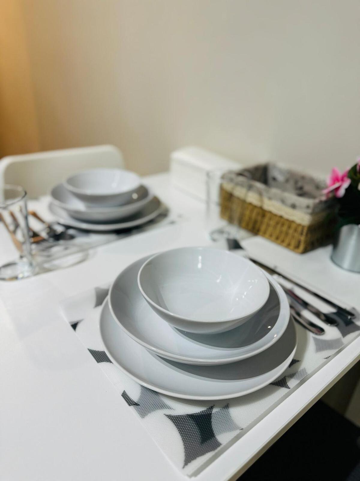 7FF Cozy 1BR Park McKinley West near BGC & Venice Mall
