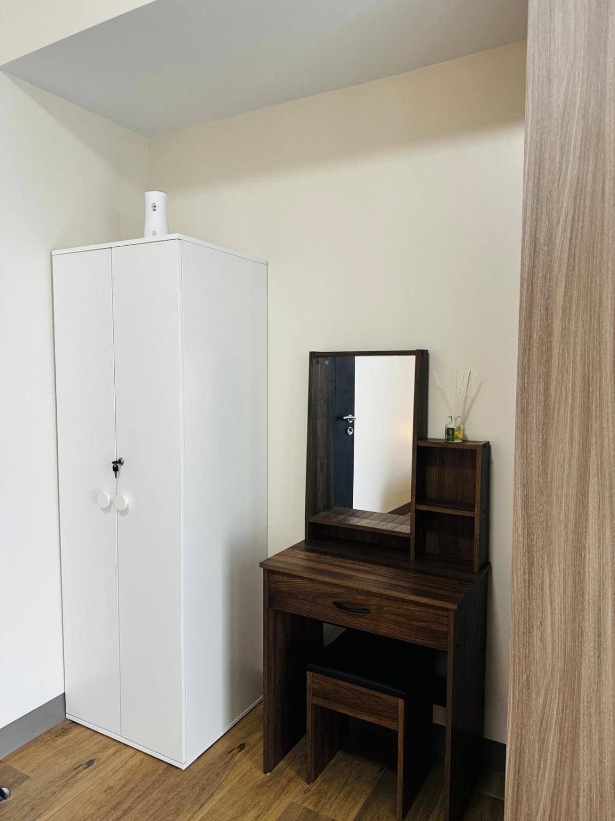 7FF Cozy 1BR Park McKinley West near BGC & Venice Mall