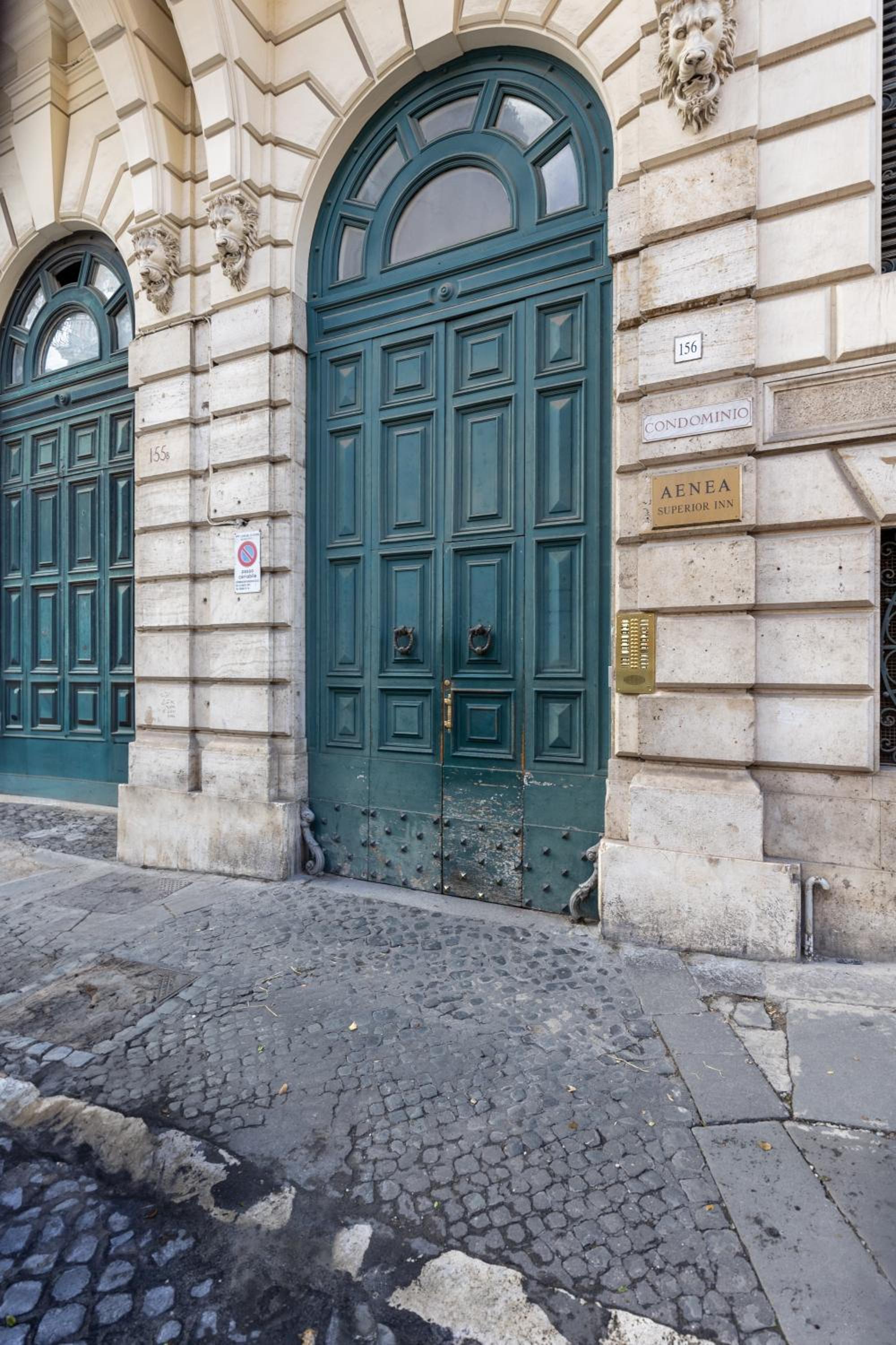 Monti House - City Center