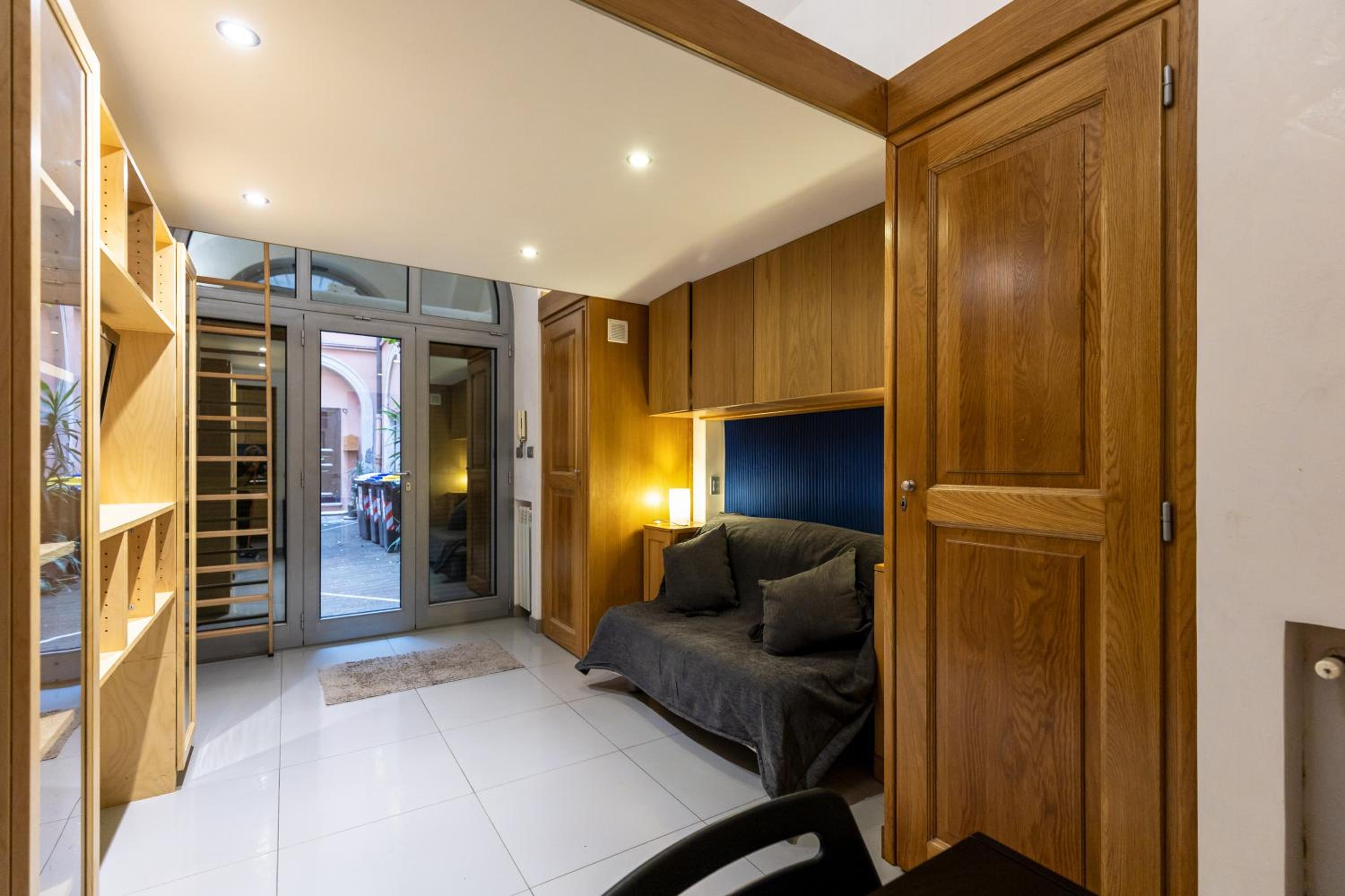 Monti House - City Center