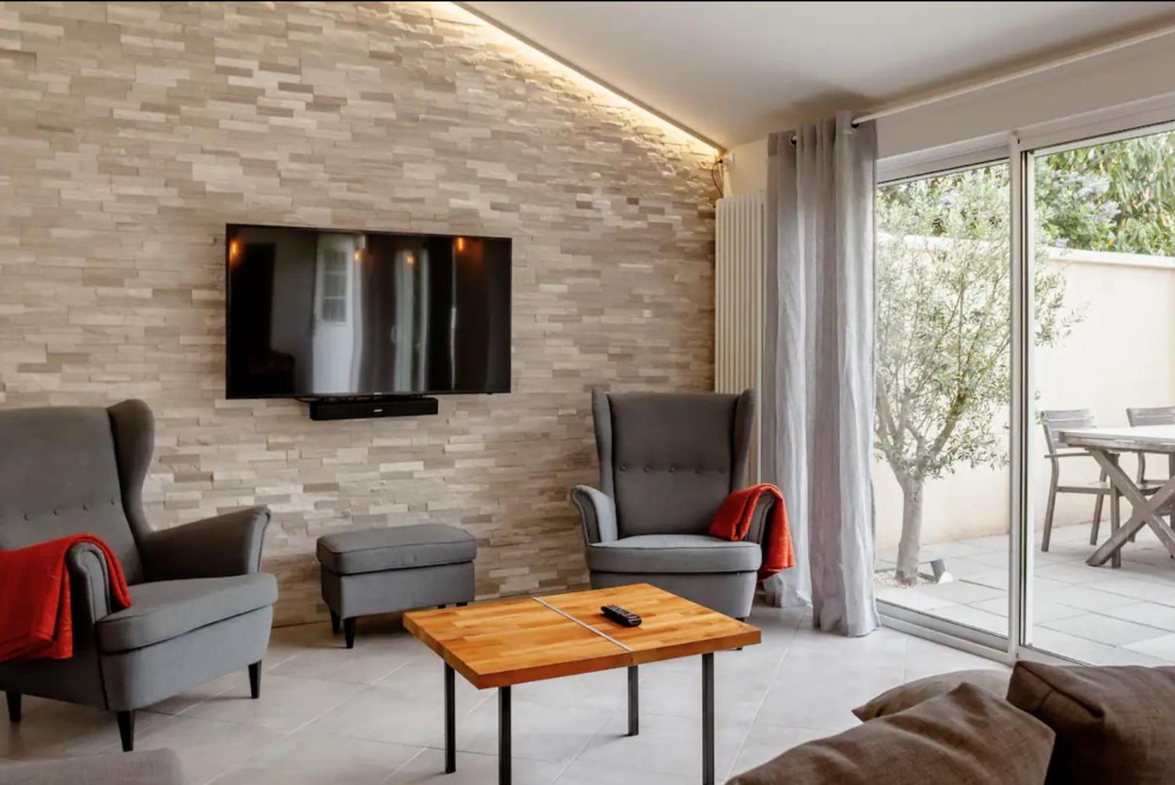 Studio indépendant avec Jacuzzi
