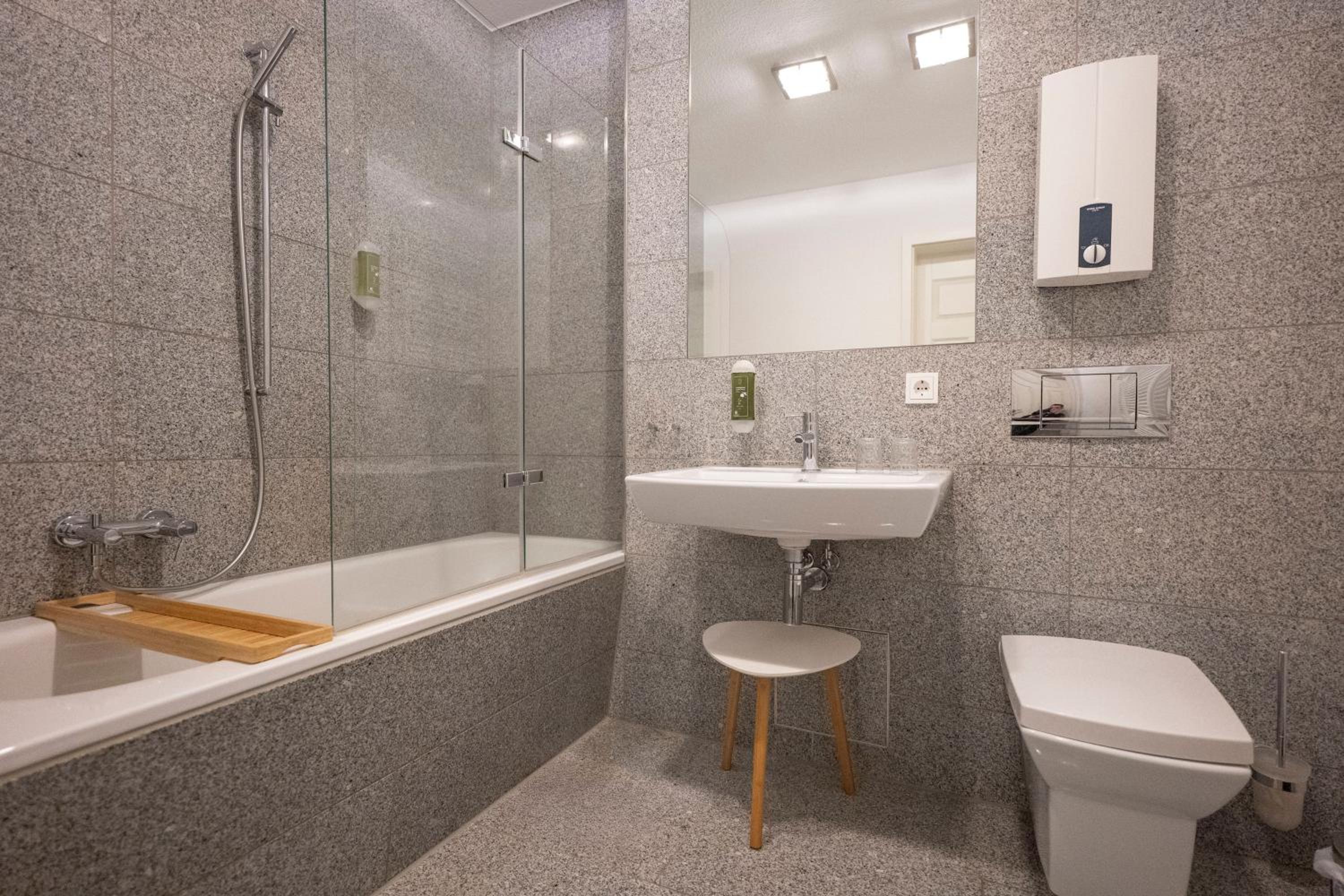 Apartment in Schloßchemnitz l Aufzug l W-Lan l Badewanne
