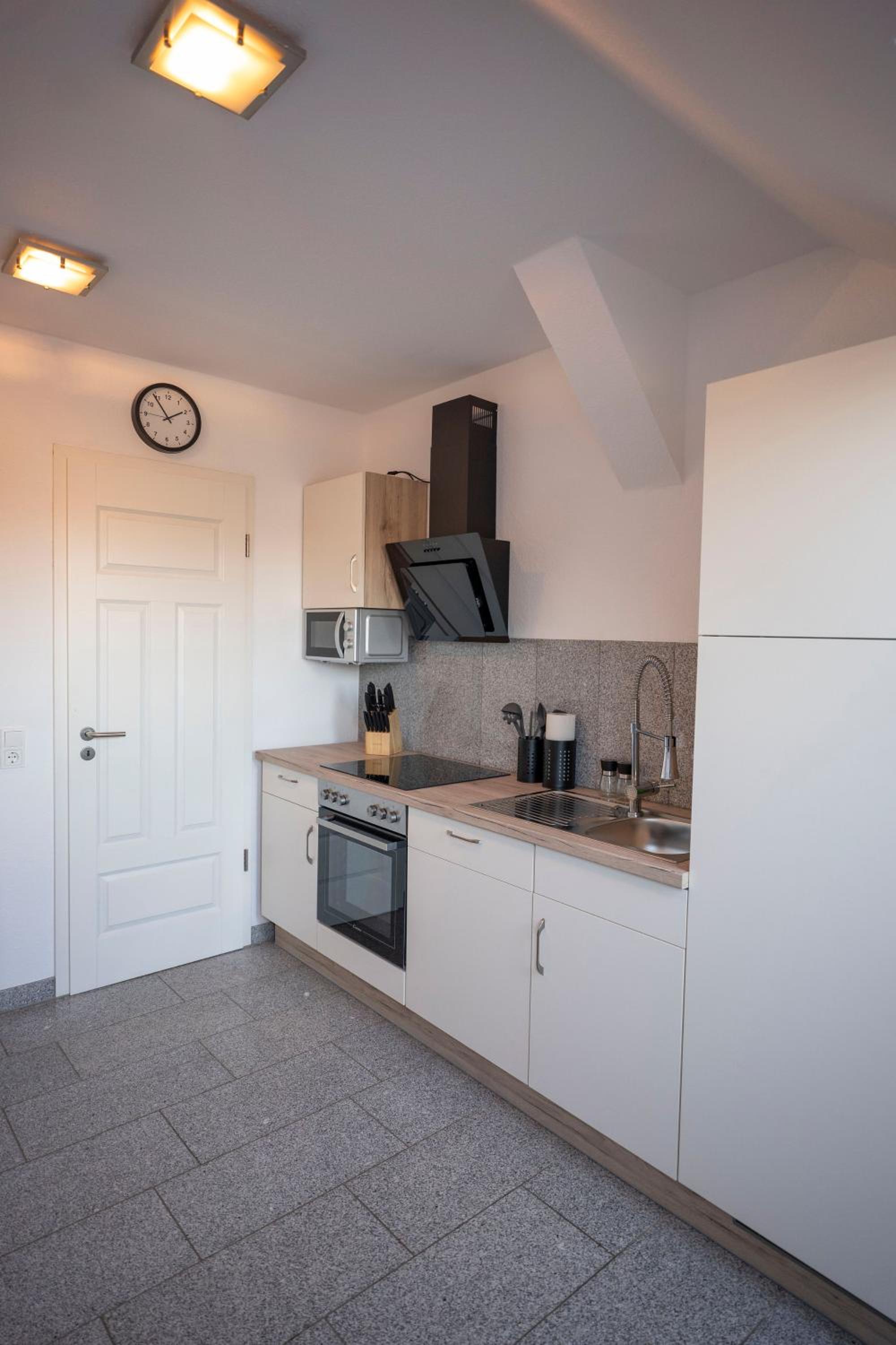 Apartment in Schloßchemnitz l Aufzug l W-Lan l Badewanne