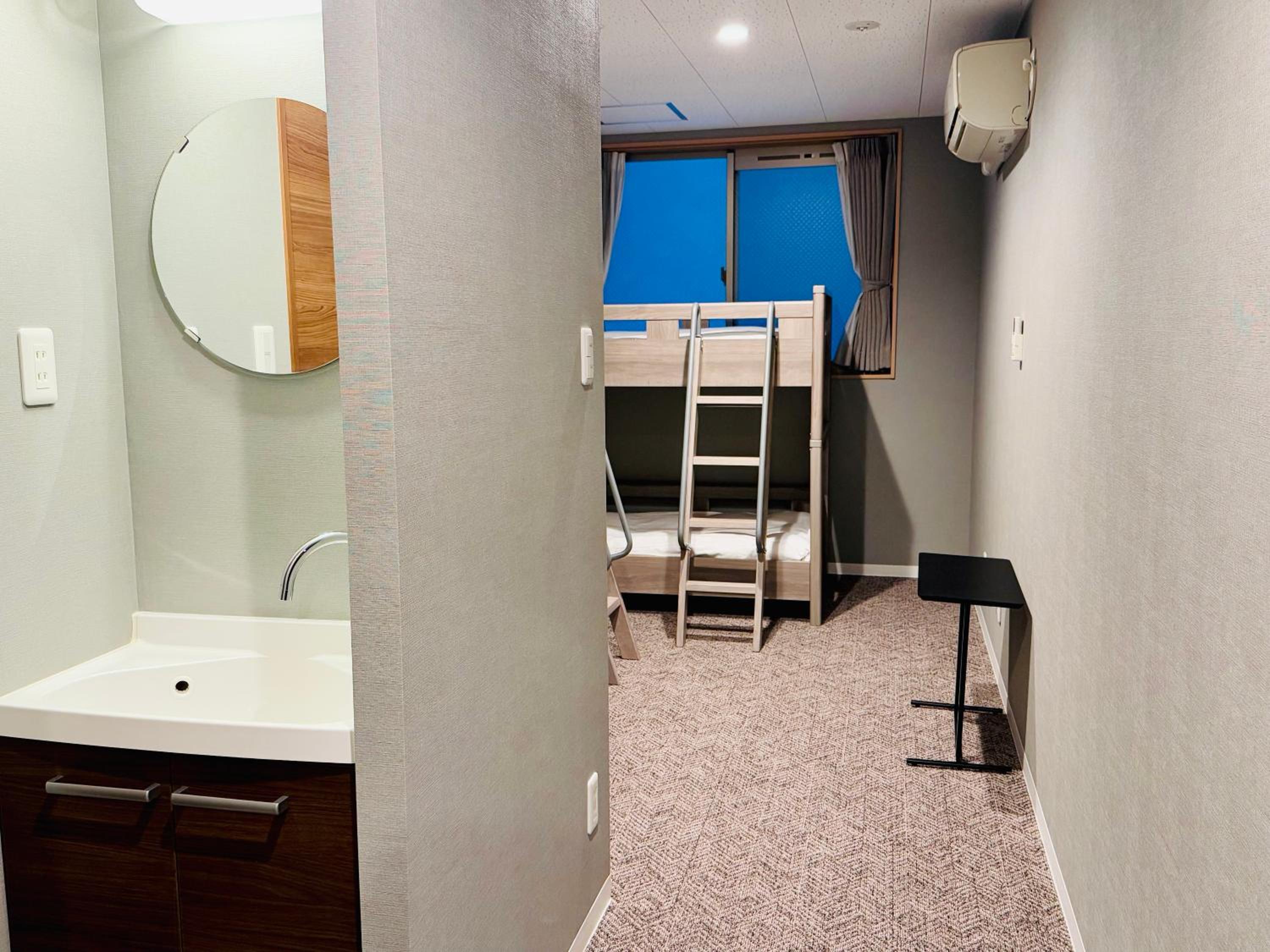 BANDE Hotel in Namba