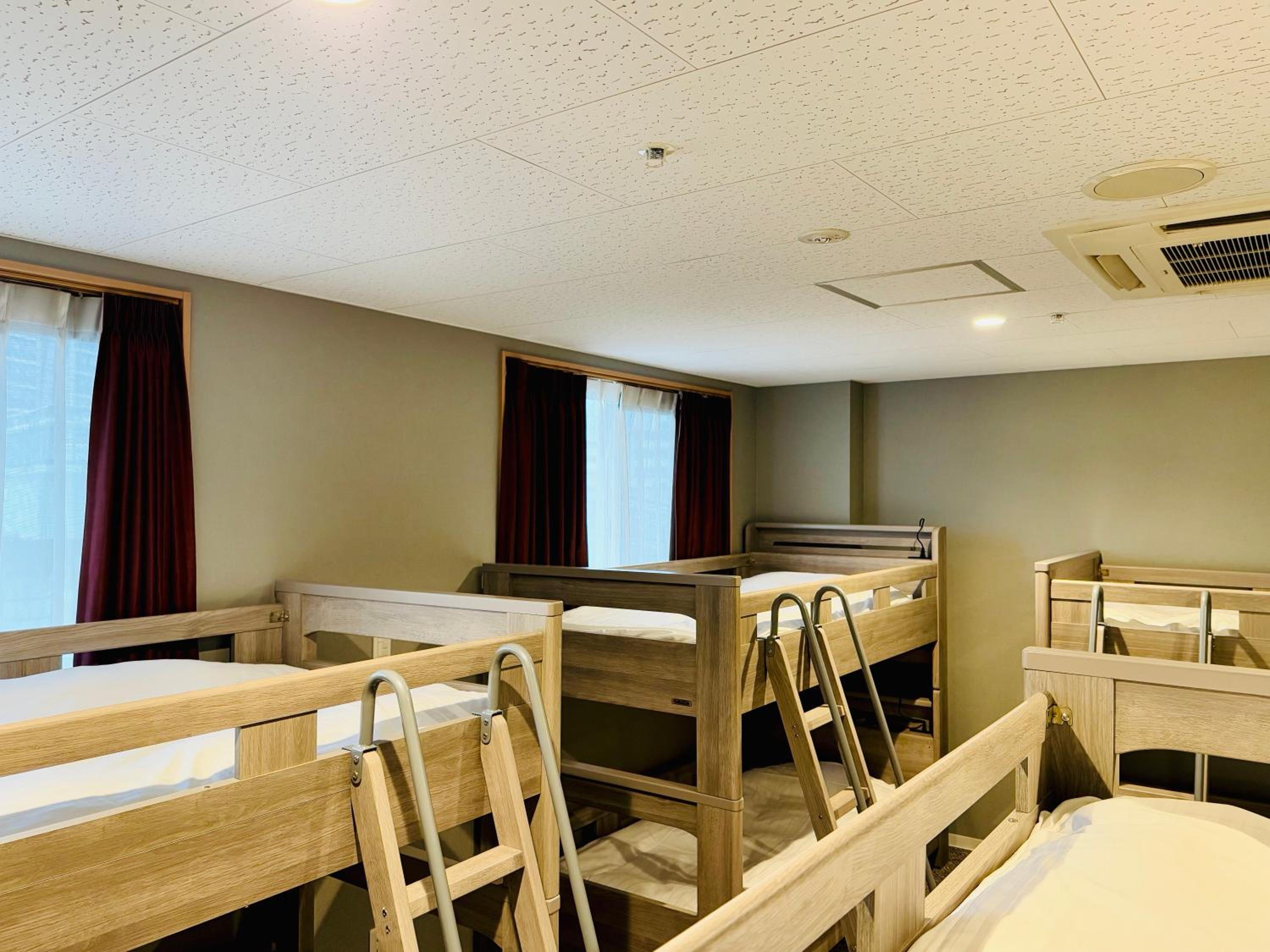 BANDE Hotel in Namba