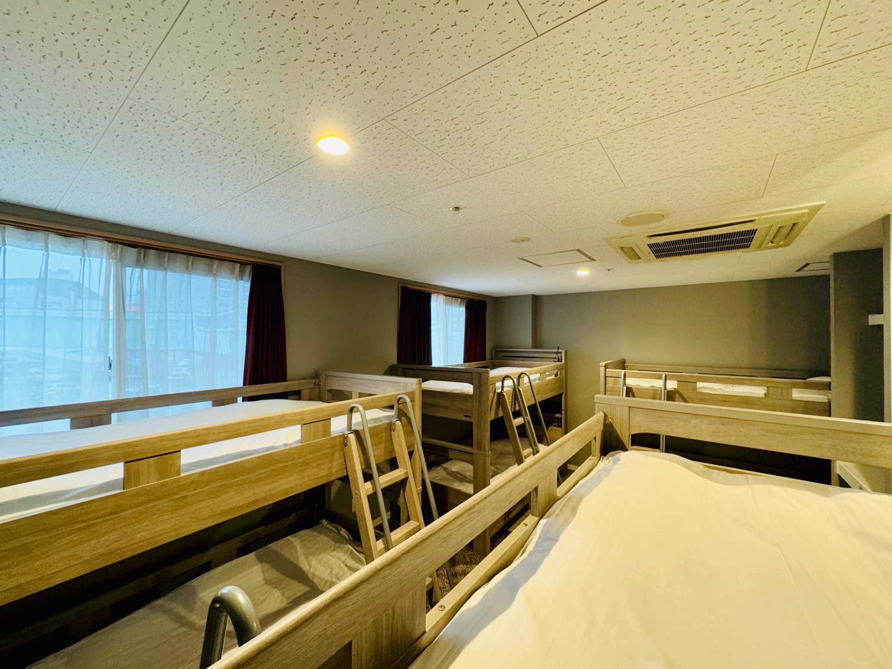 BANDE Hotel in Namba