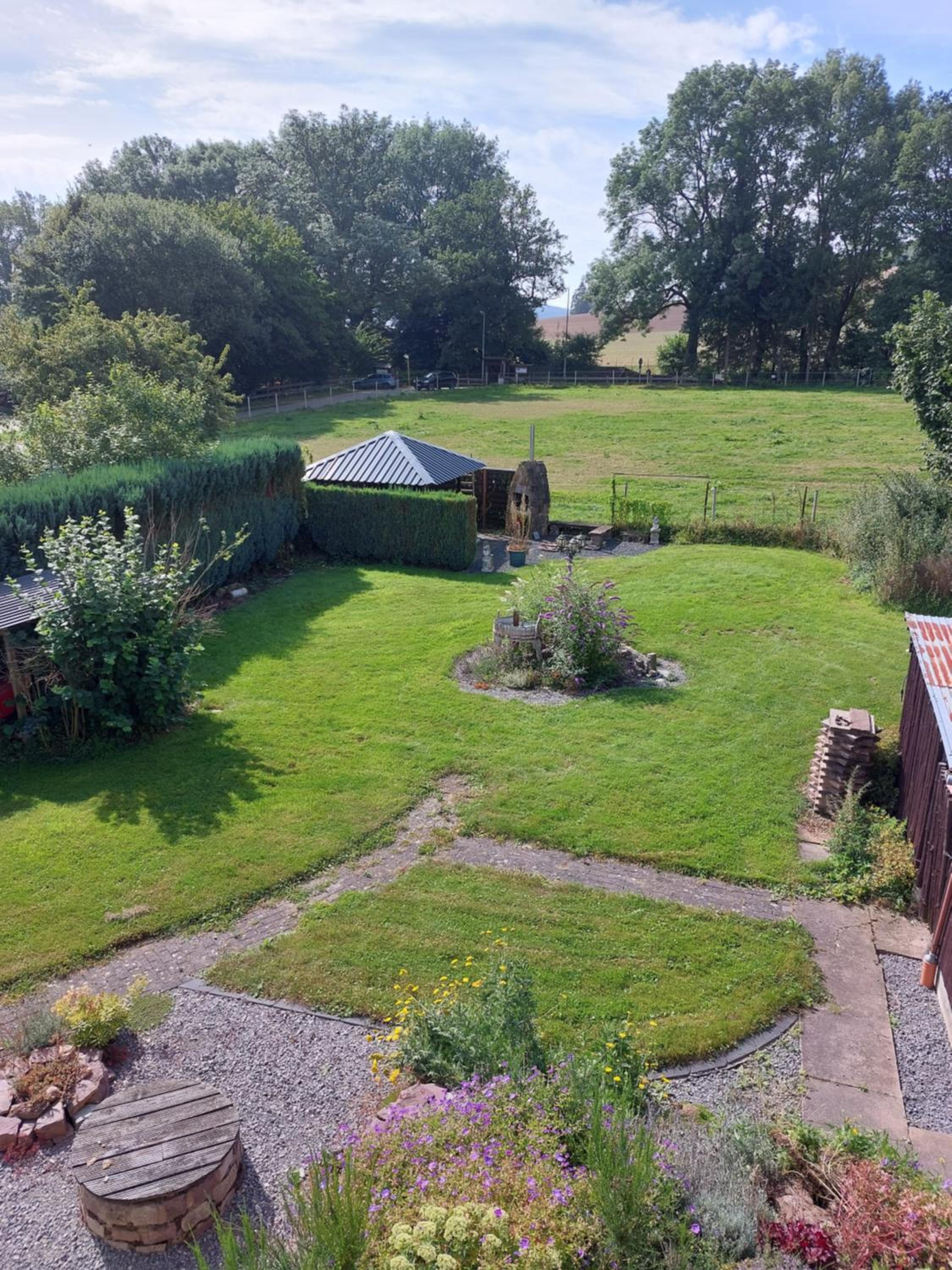 Ferienapartment MW 2b Höxter Weserbergland an der Weser inkl Küche, Wäsche, LAN, Parkplatz, Self CheckIn