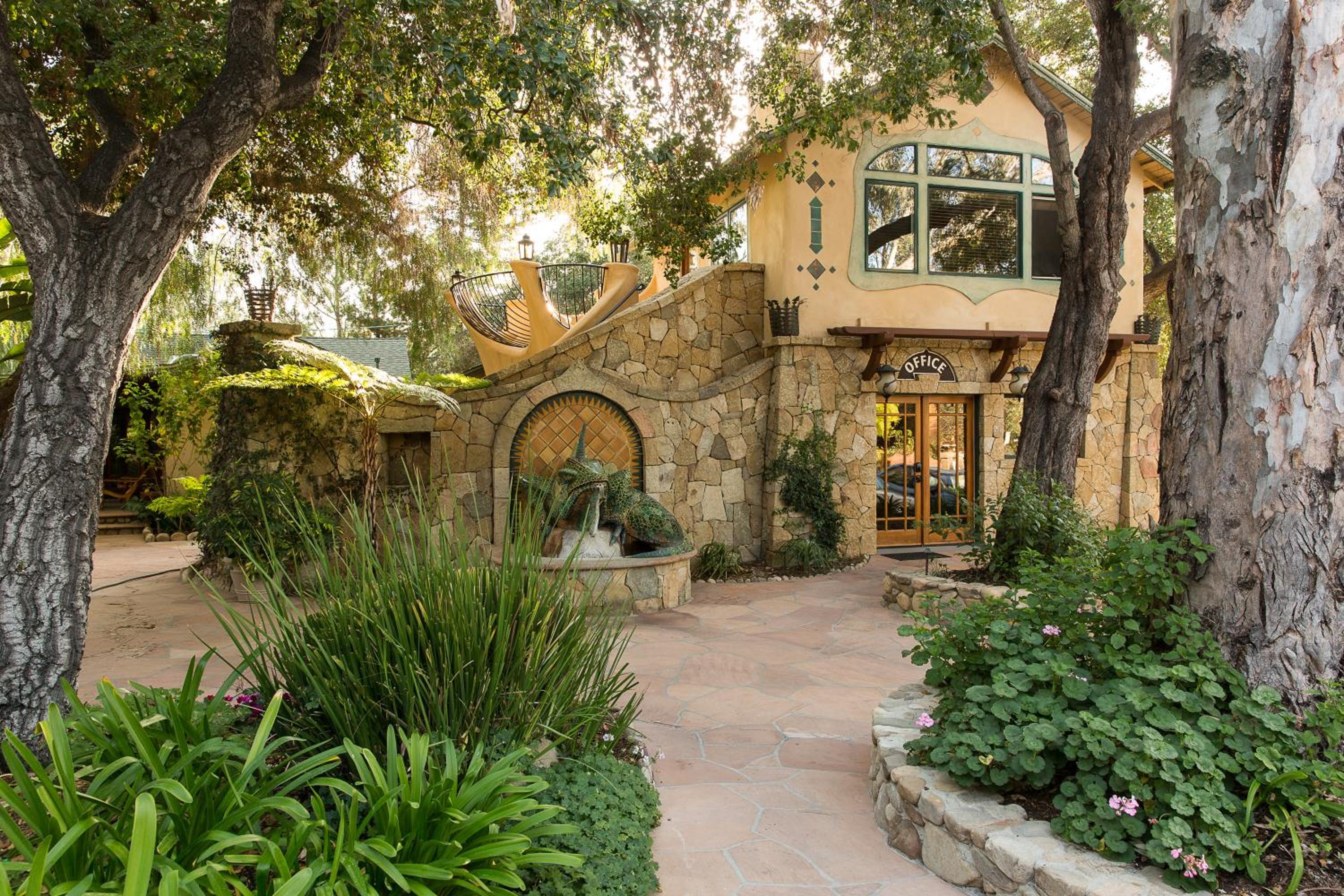 Ojai Vacations - The Emerald Iguana Inn - Property Image 43