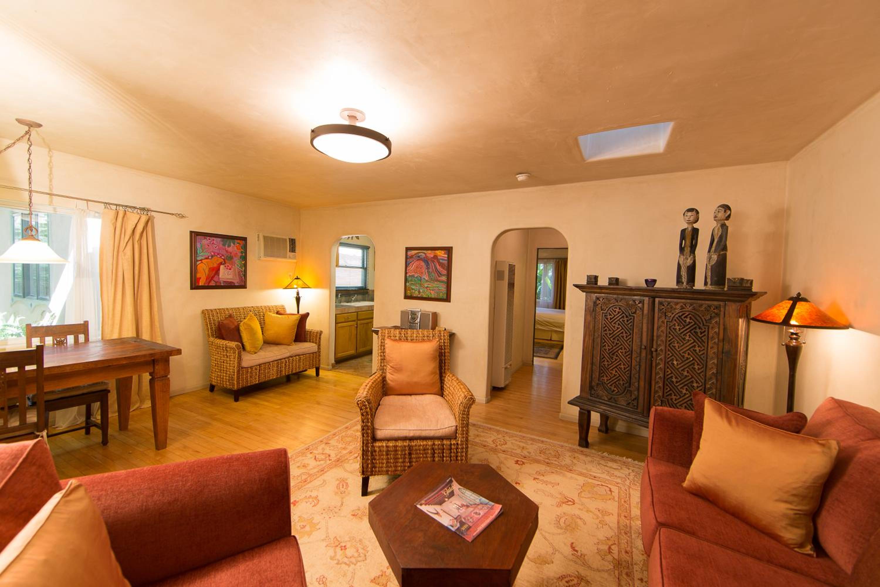 Ojai Vacations - The Emerald Iguana Inn - Property Image 2