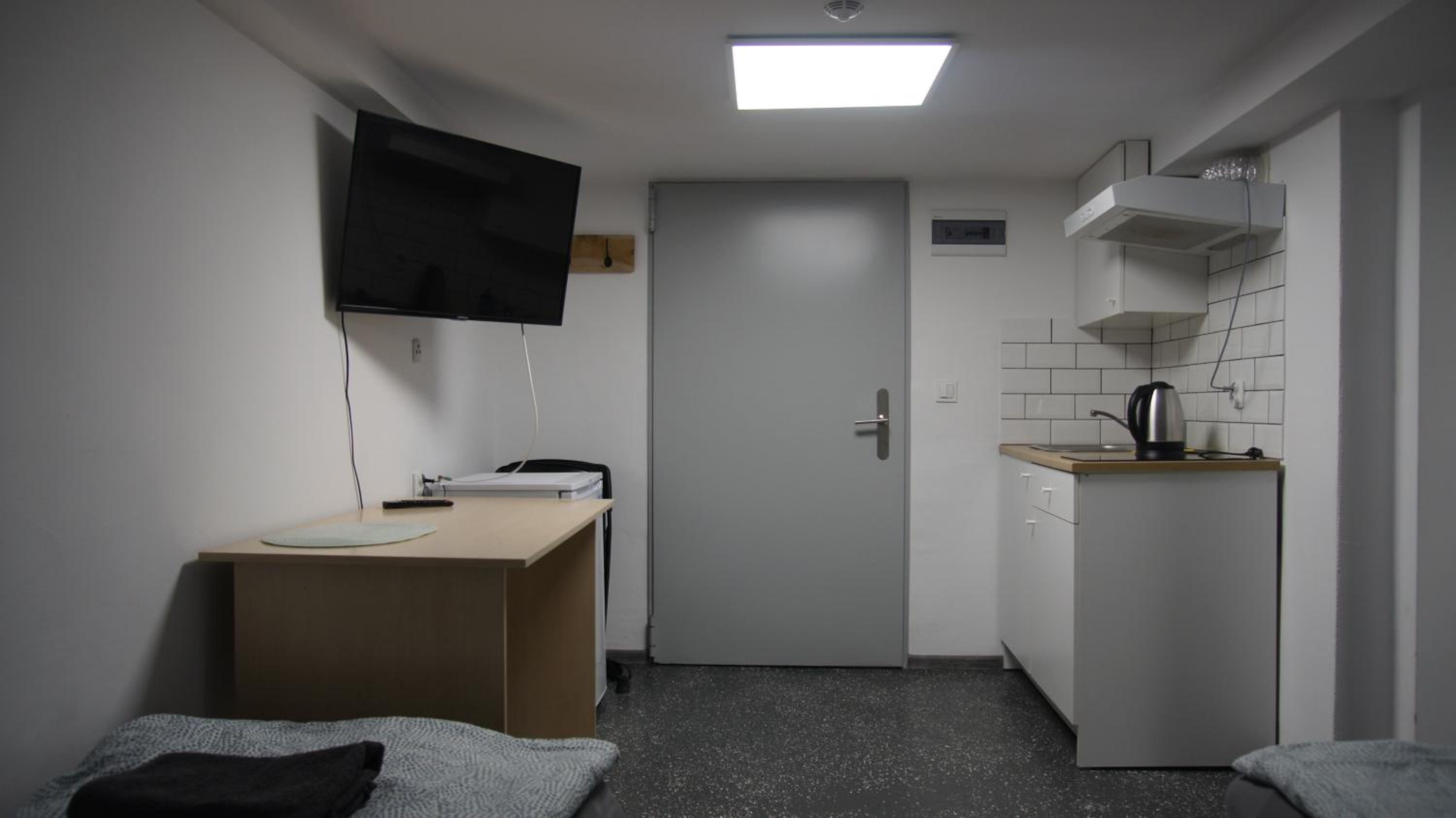 Photo 10