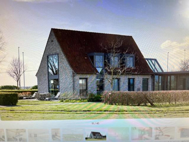 SCHRAVENHOEk met indoorzwembad en sauna