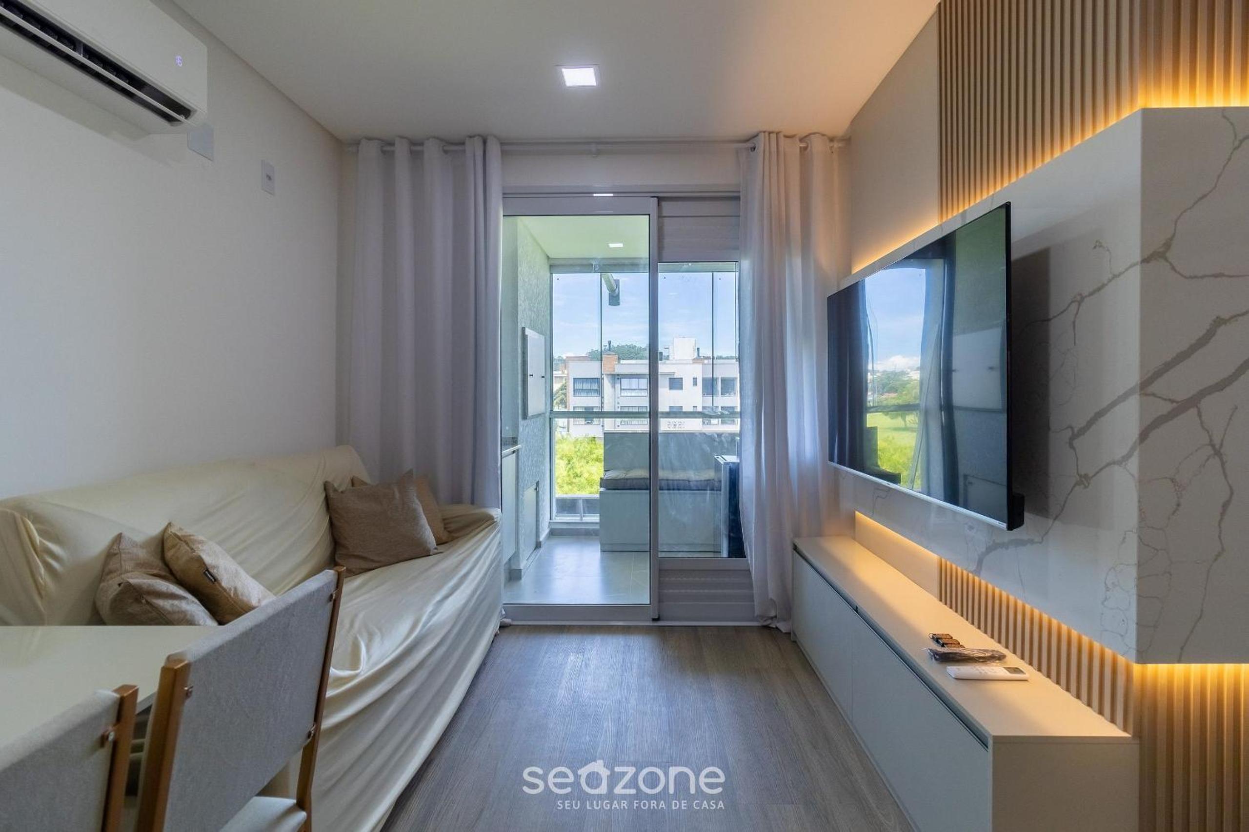 Comfort and pool near the beach - RHL0302