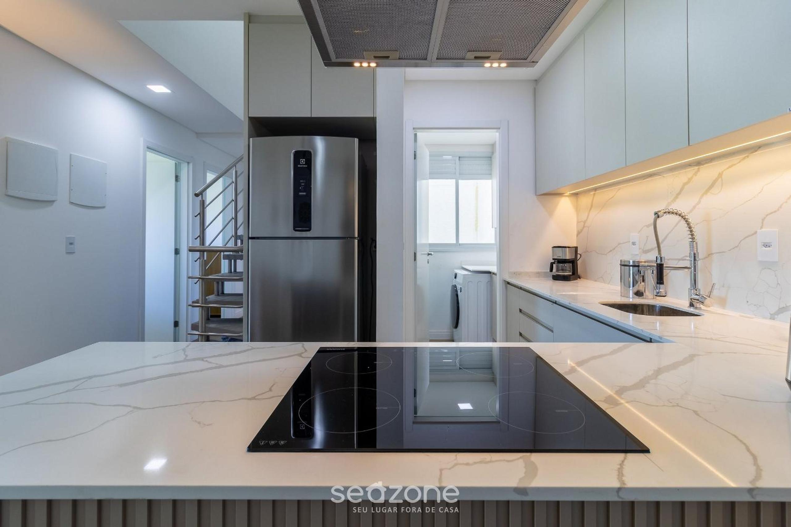 Comfort and pool near the beach - RHL0302