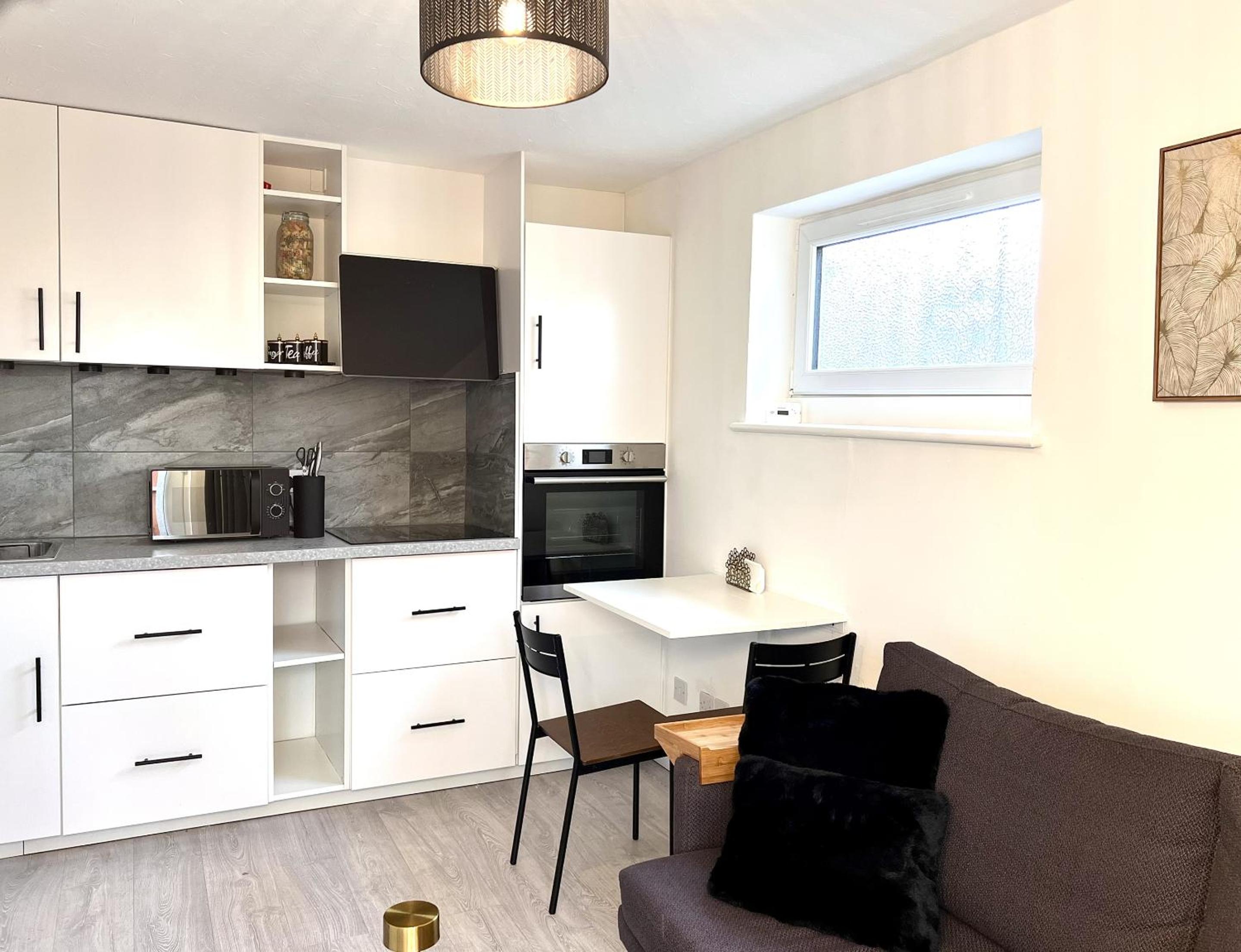 Auracasa Monarch suite