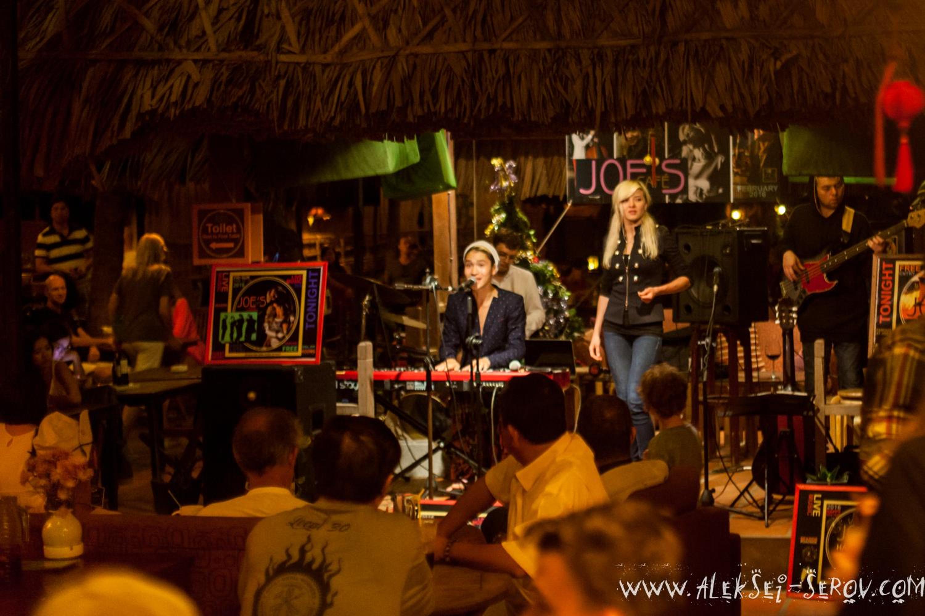 Joe's Cafe & Garden Resort