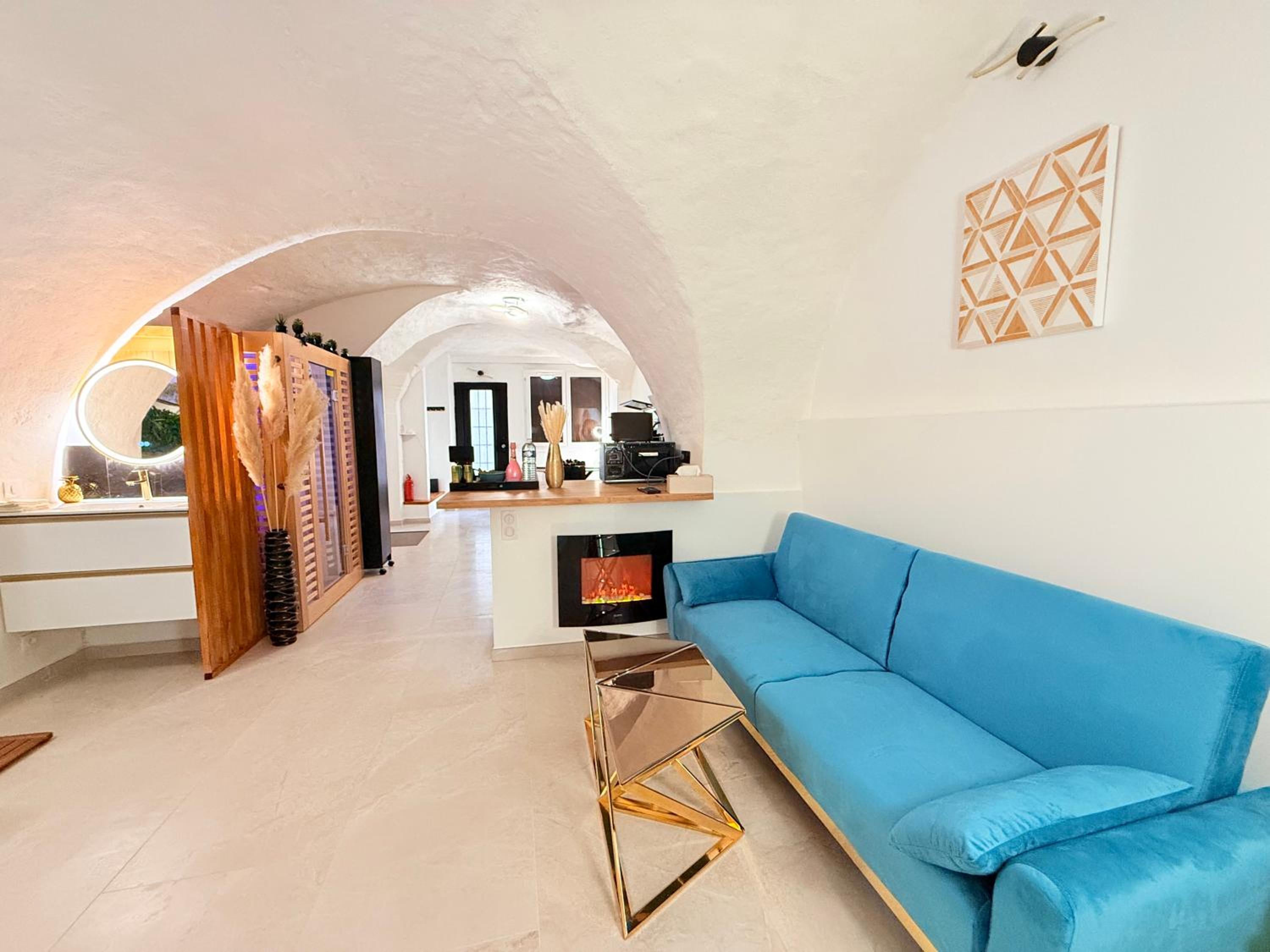 Suite Privative Spa Jacuzzi Sauna - Proche Montpellier