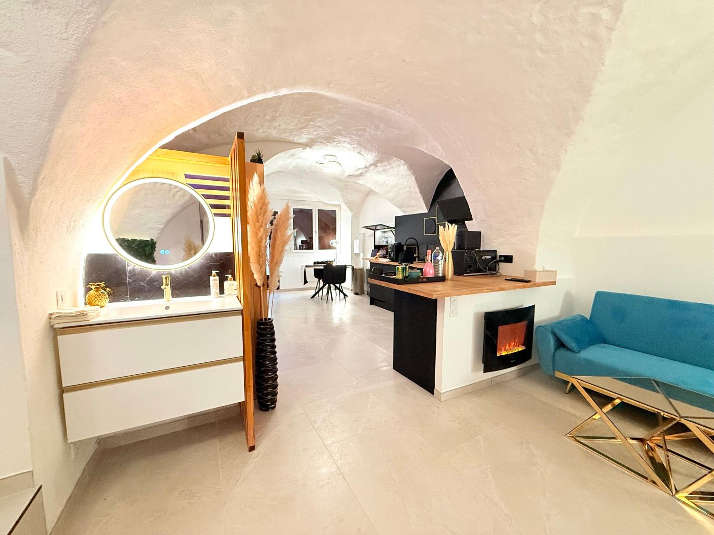 Suite Privative Spa Jacuzzi Sauna - Proche Montpellier