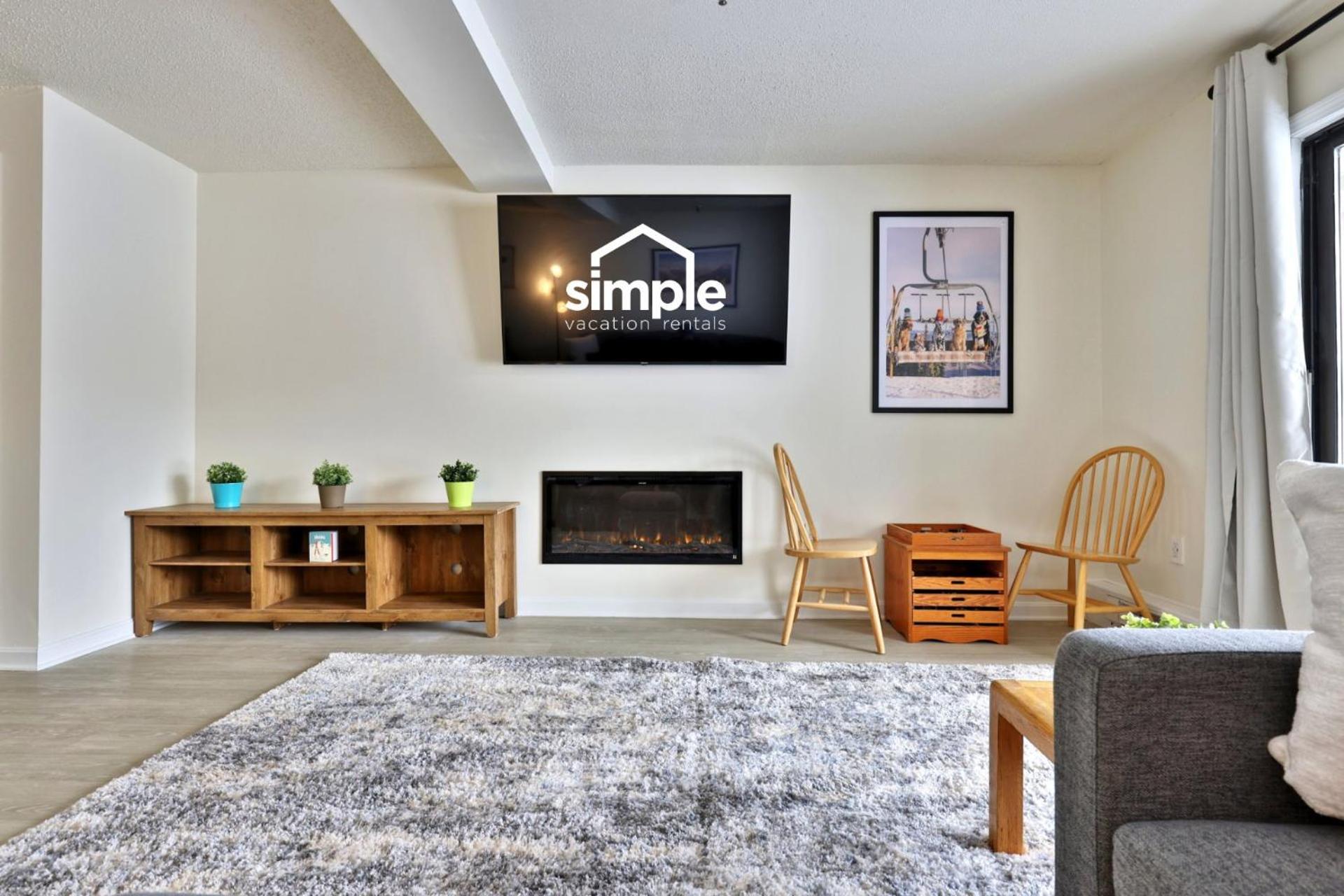 Mountain Green Resort - 2BR, 2BA Renovated Condo, Pool, Hot Tub, Shuttle, Gym, Restaurant