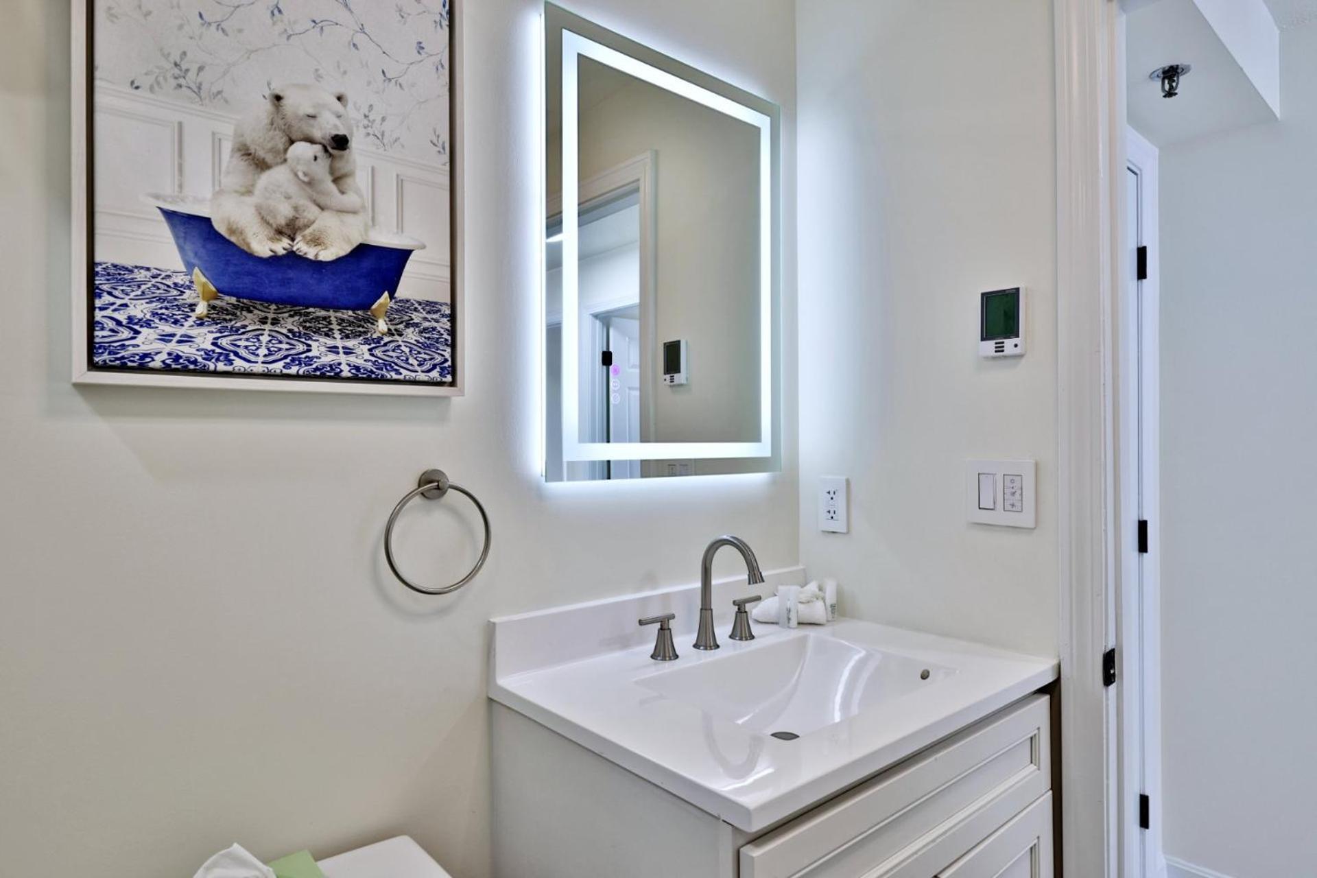 Mountain Green Resort - 2BR, 2BA Renovated Condo, Pool, Hot Tub, Shuttle, Gym, Restaurant