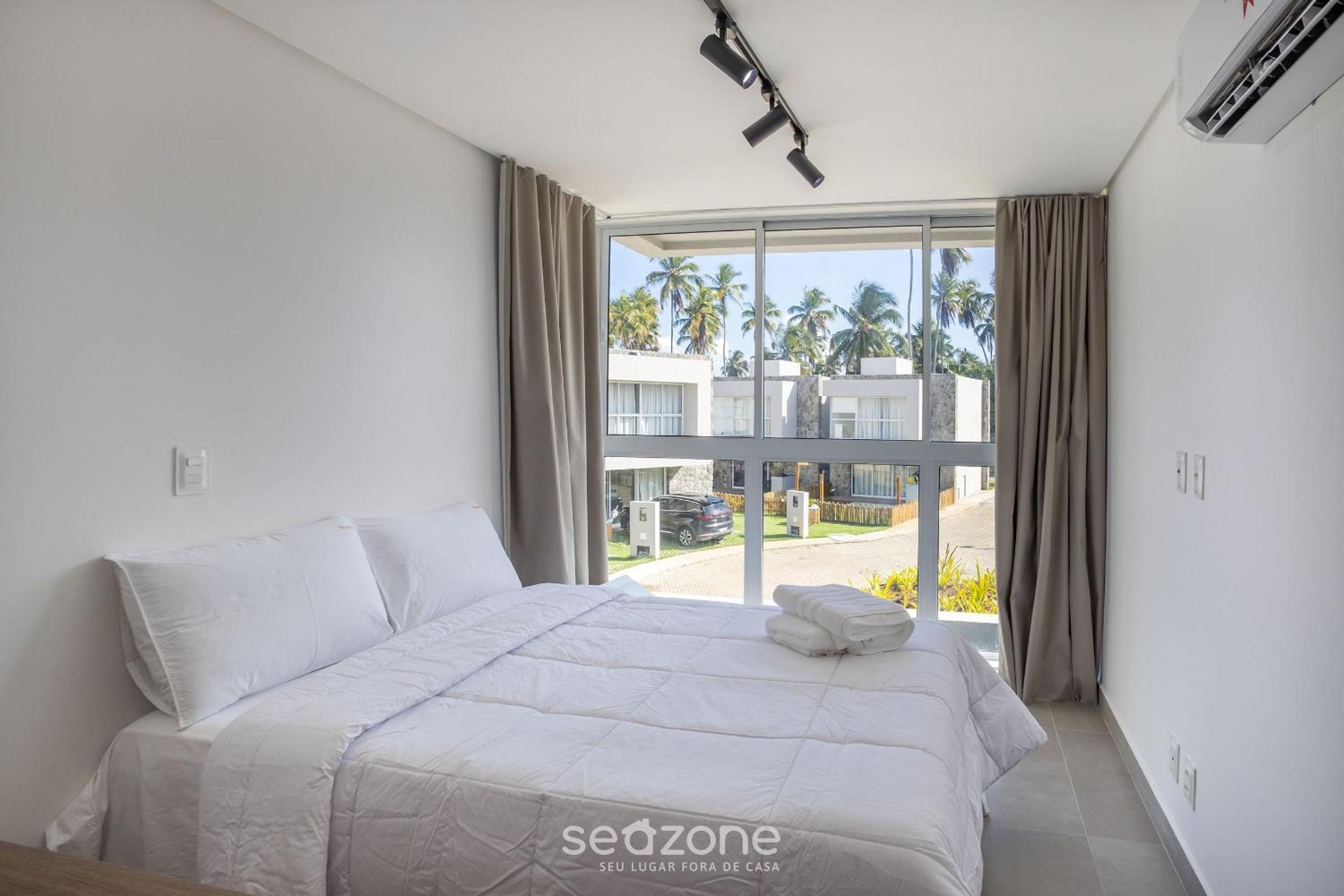 NLU - Full-featured condominium at Marceneiro Beach