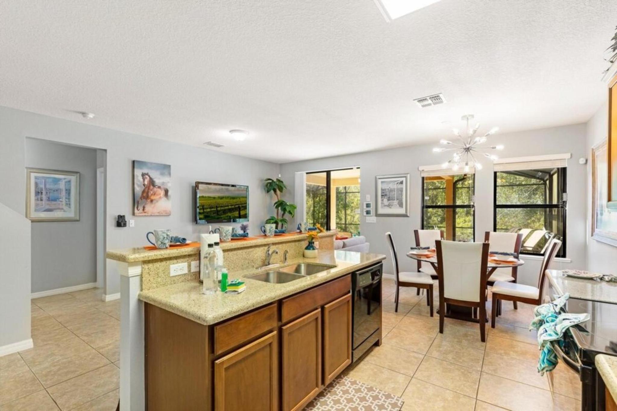 Lux Escape: Private Pool, Game Room & Near Disney