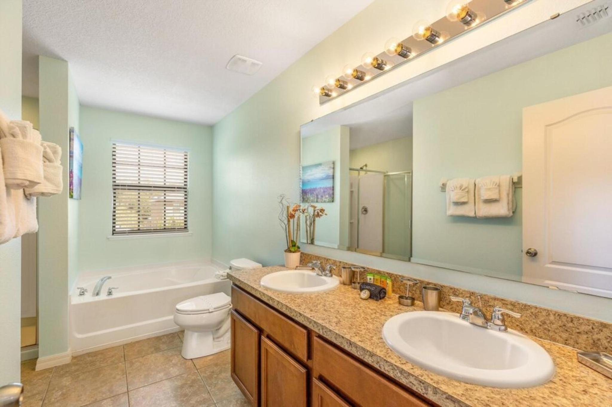 Lux Escape: Private Pool, Game Room & Near Disney