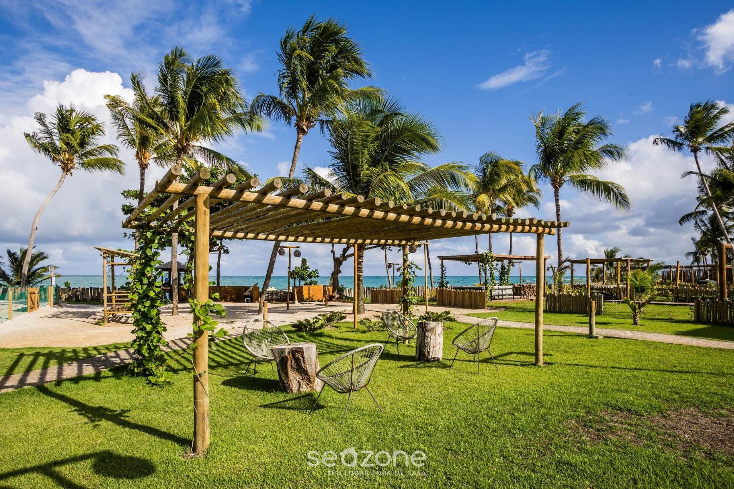 NLU - Full-featured condominium at Marceneiro Beach