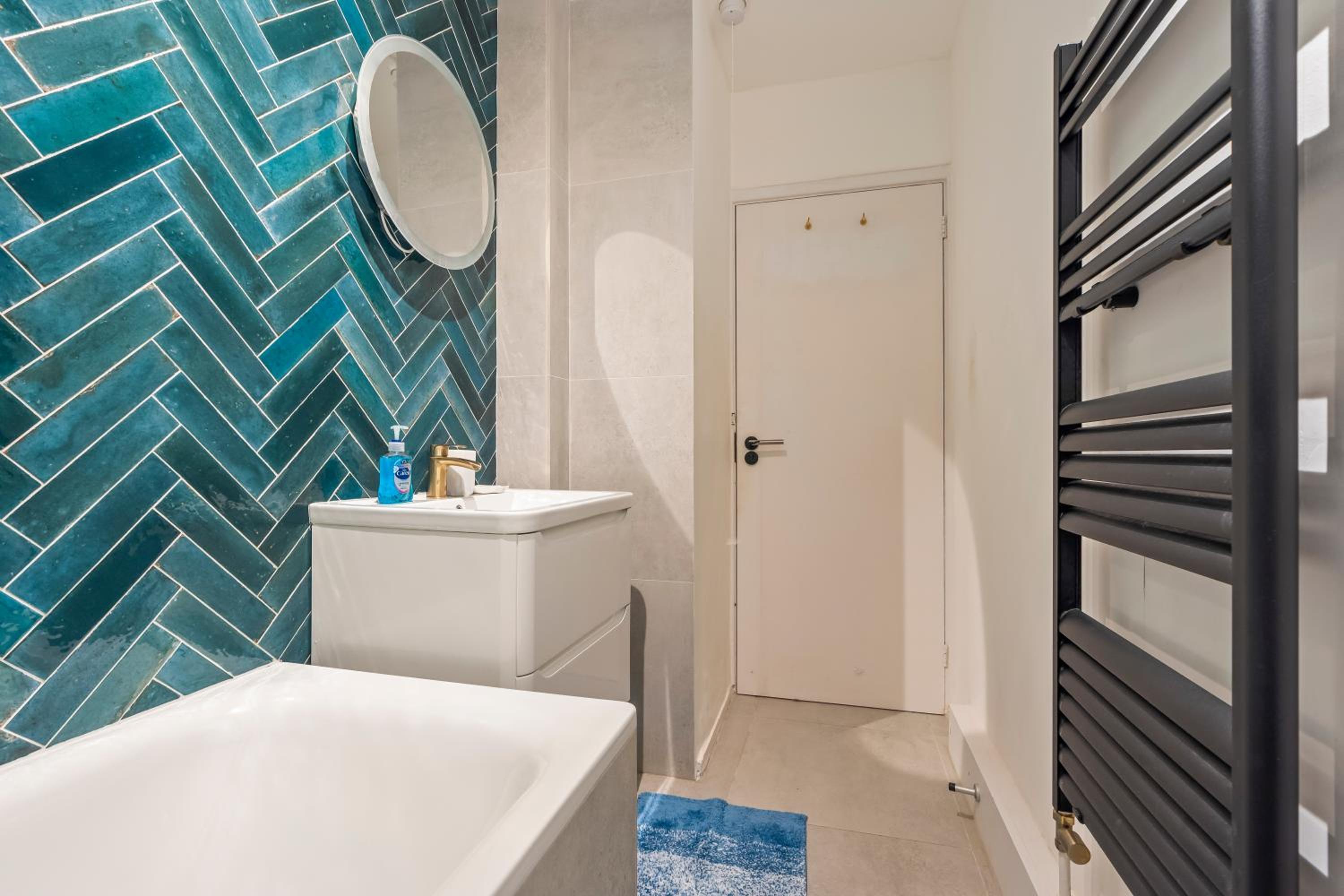 Stylish 2Bed Apartment Fulham, Wifi, Parking