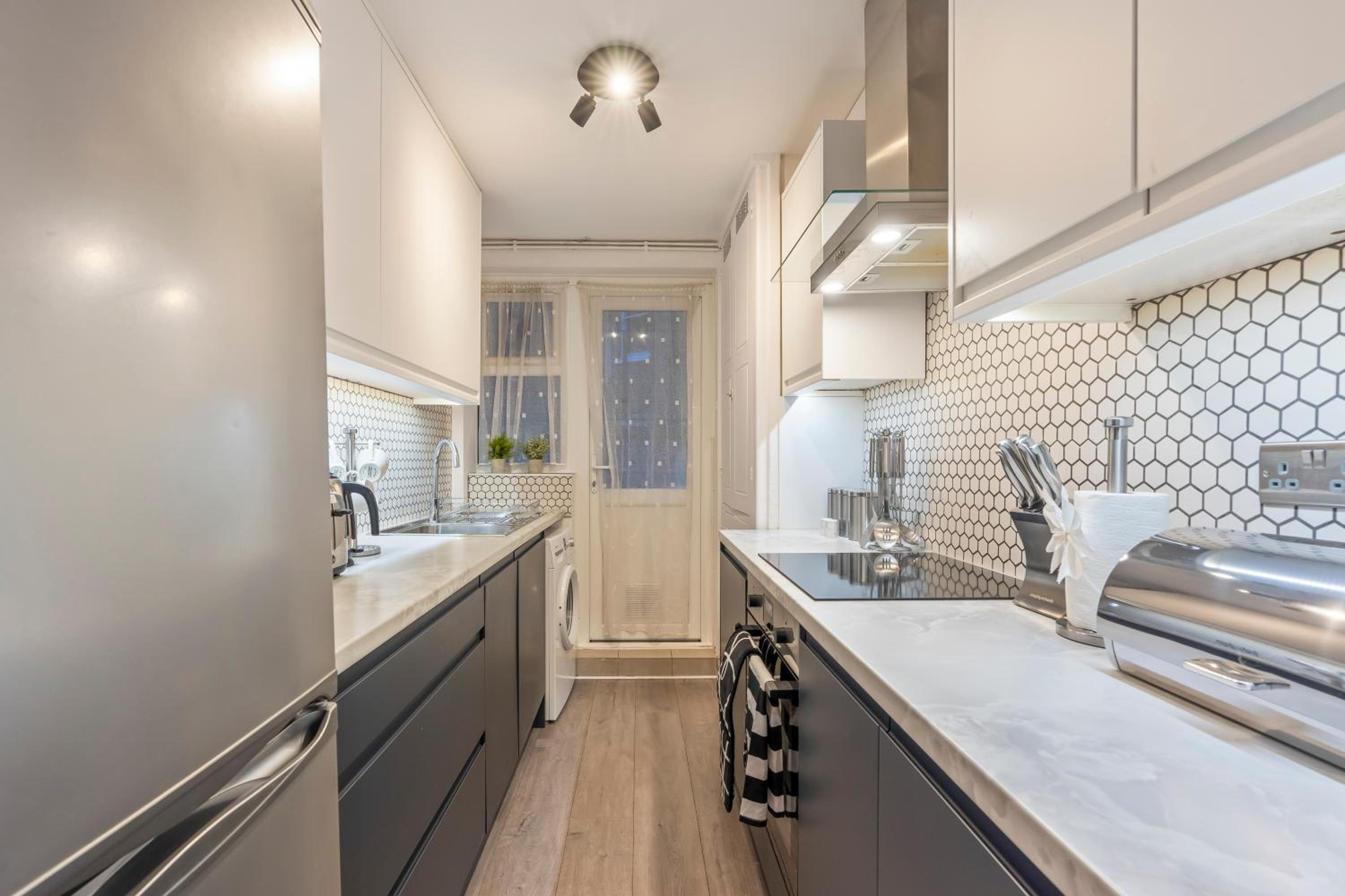 Stylish 2Bed Apartment Fulham, Wifi, Parking