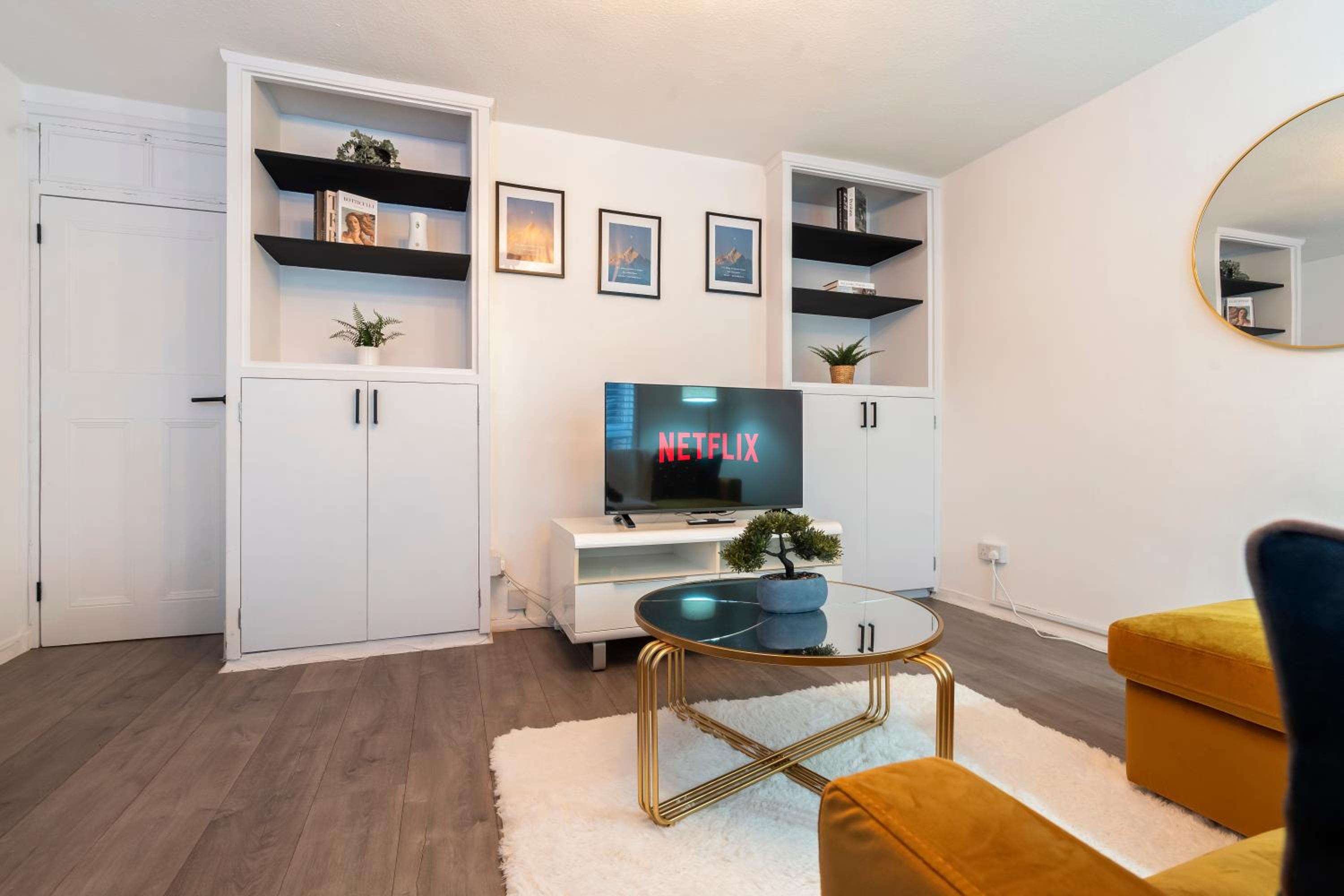 Stylish 2Bed Apartment Fulham, Wifi, Parking