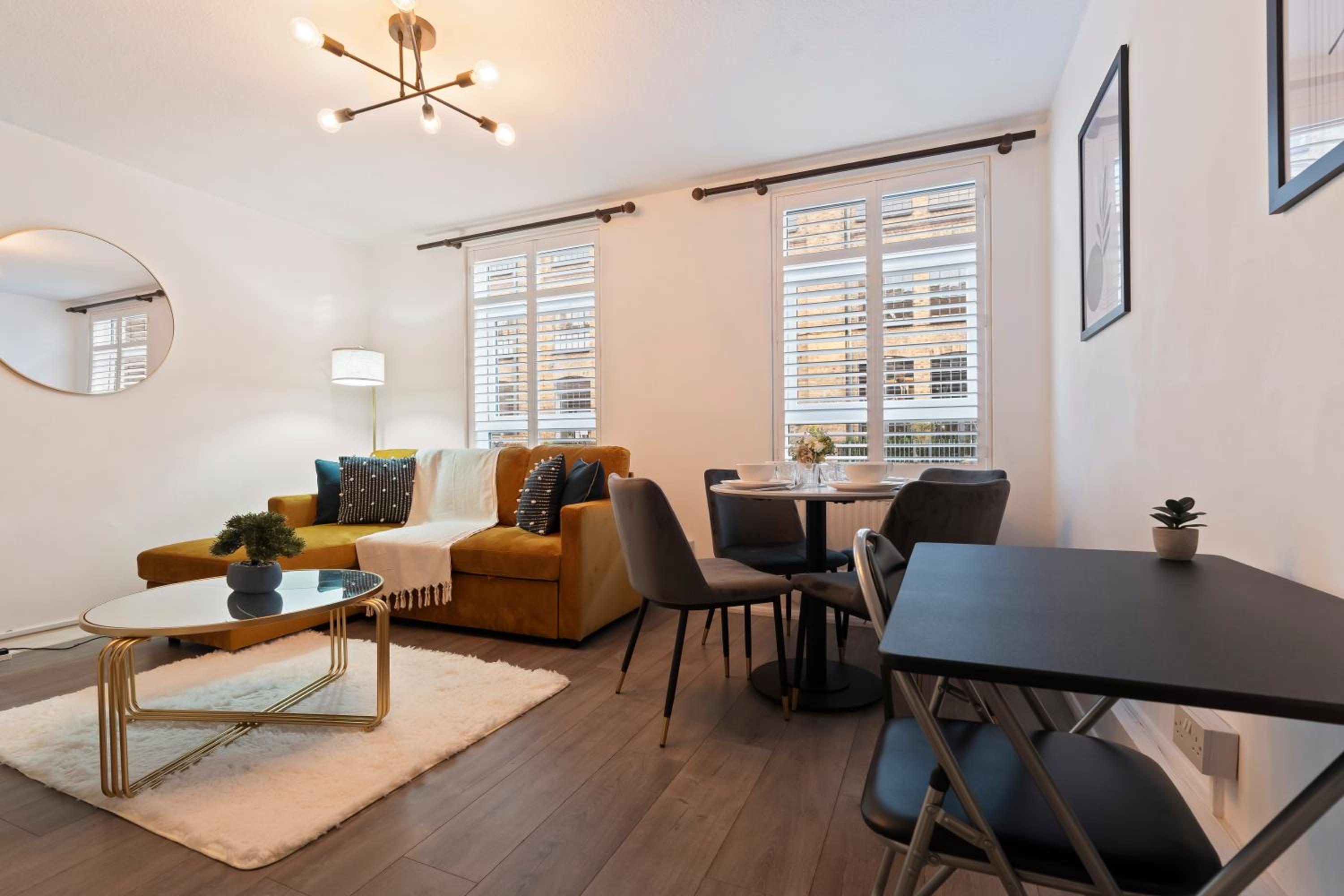 Stylish 2Bed Apartment Fulham, Wifi, Parking