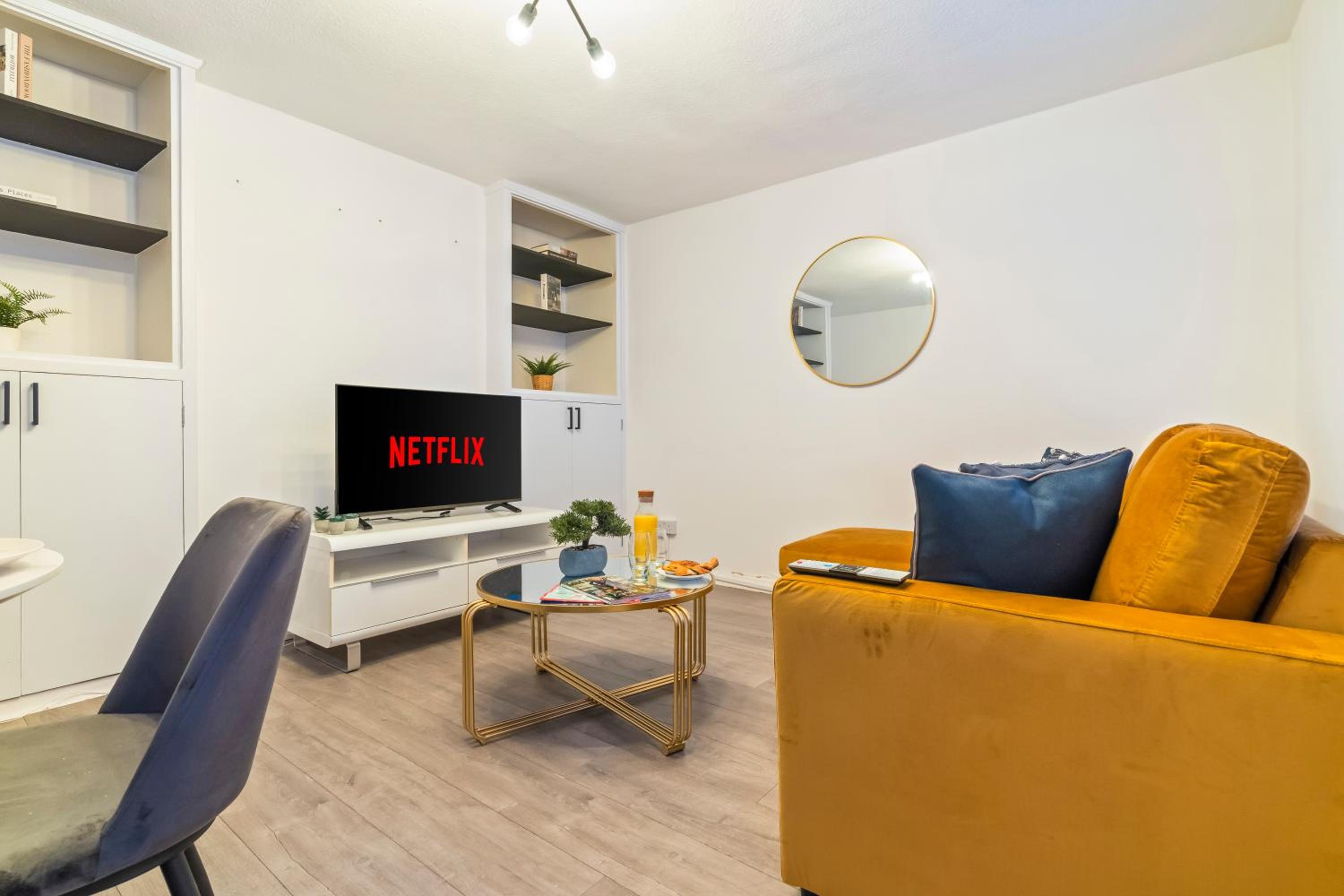 Stylish 2Bed Apartment Fulham, Wifi, Parking