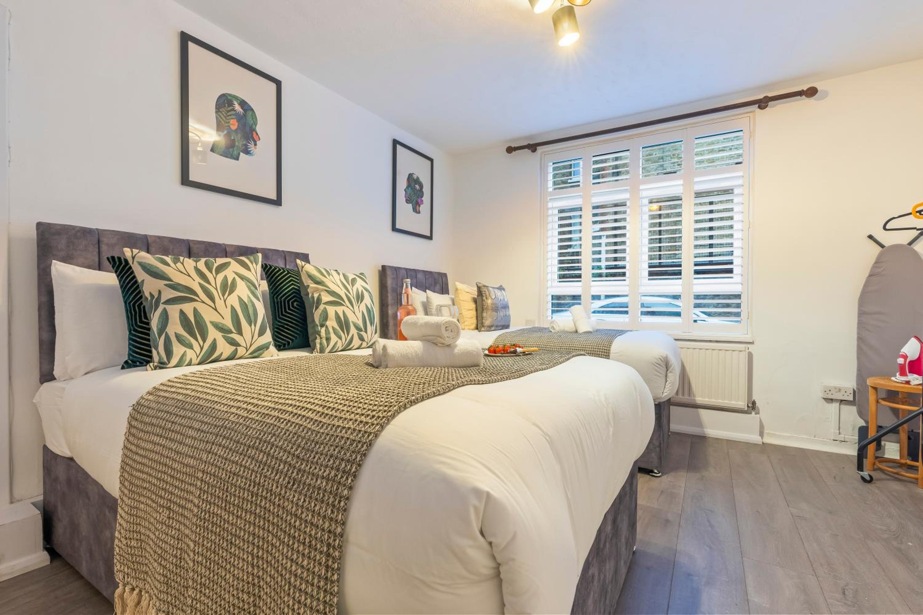 Stylish 2Bed Apartment Fulham, Wifi, Parking