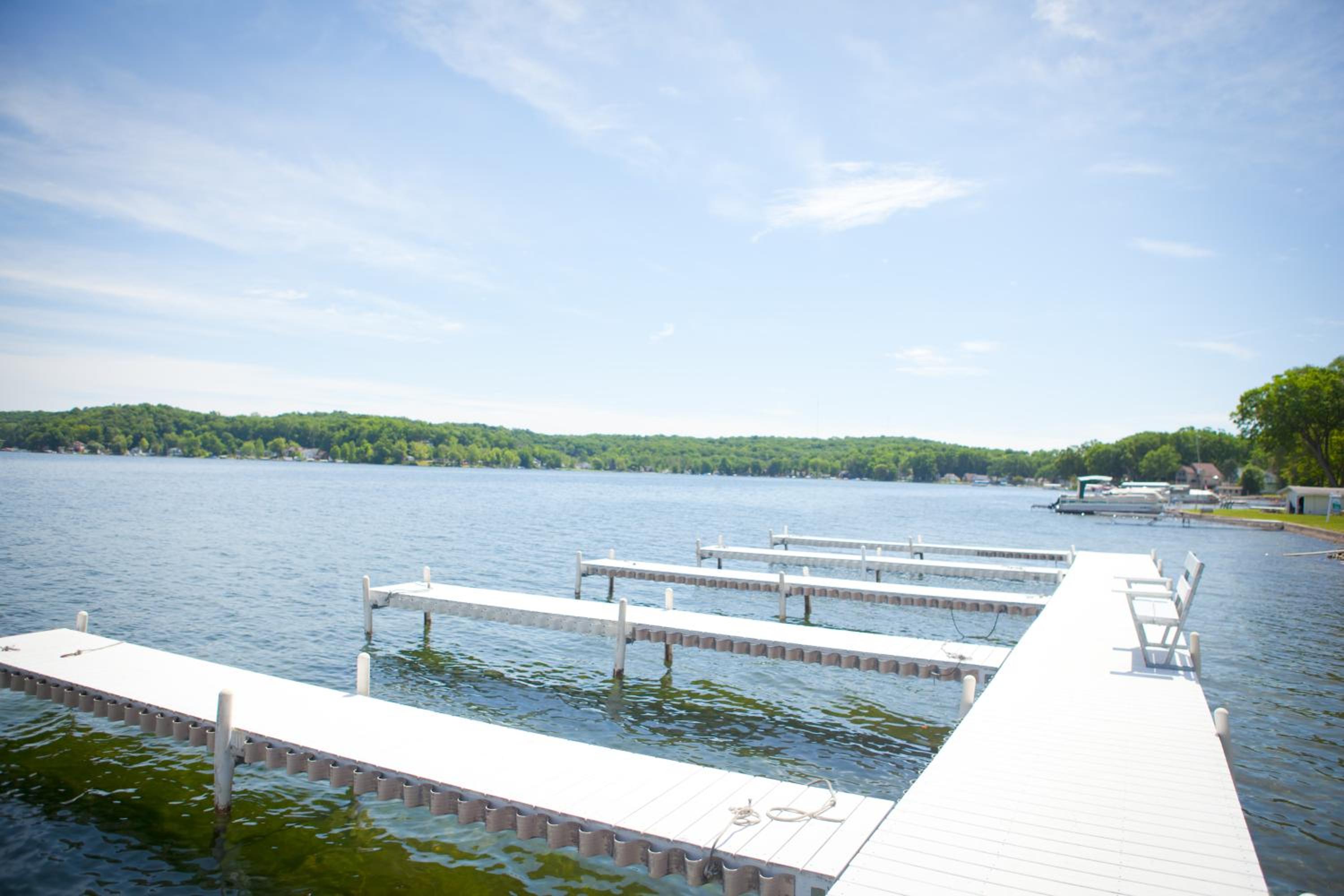 Bay Pointe Inn