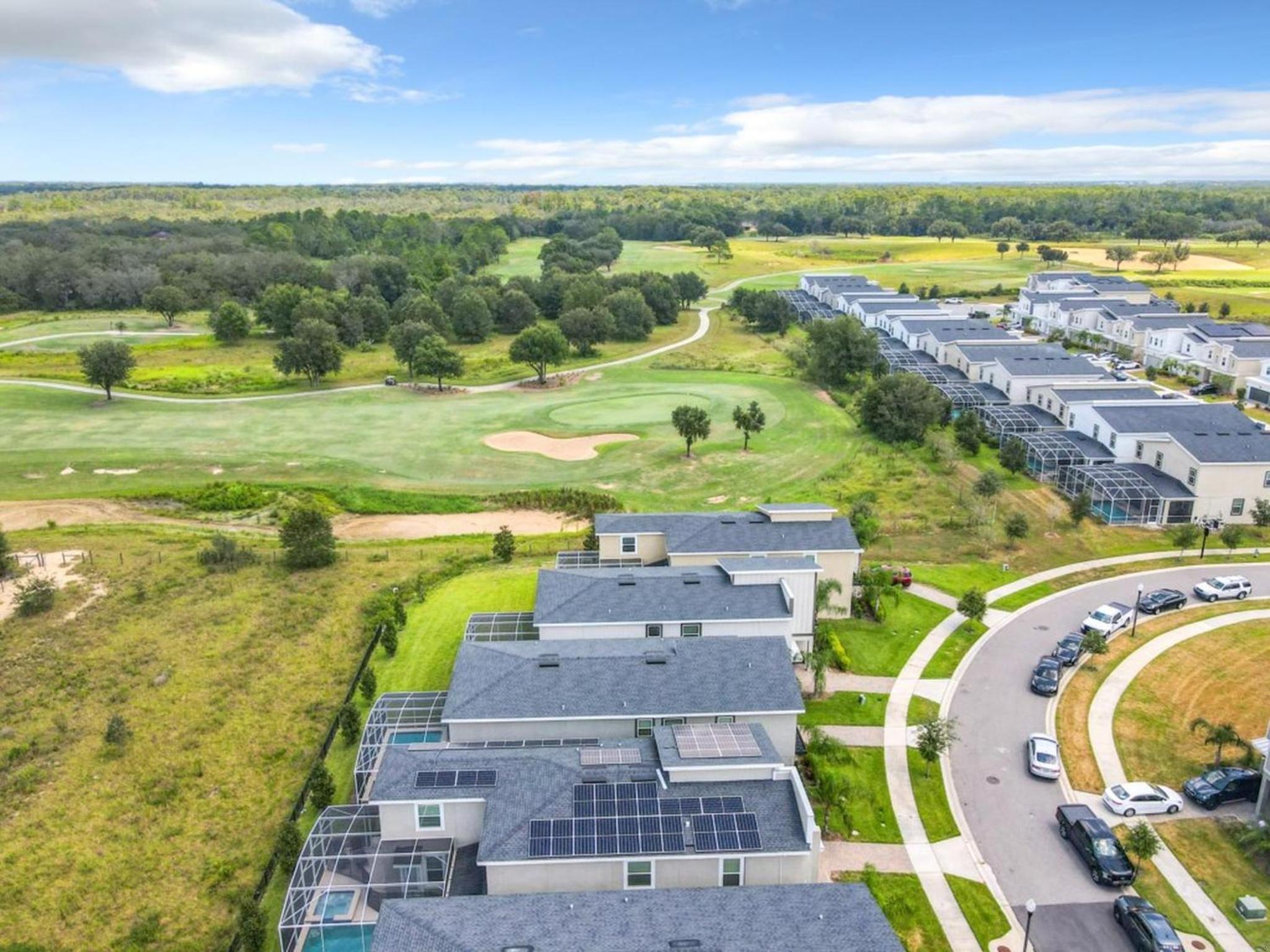 Luxury 5BR Near Disney | Pool & Golf Retreat