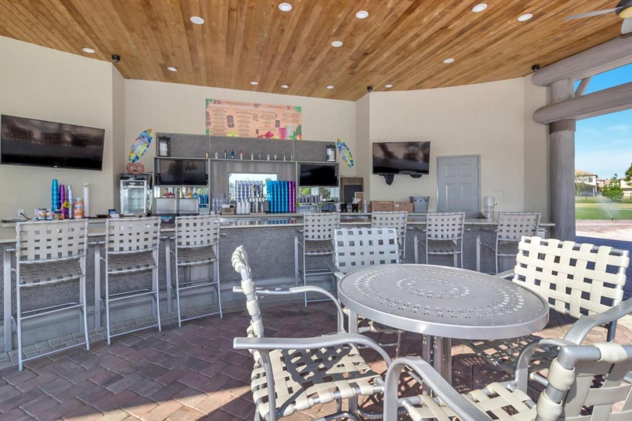 Luxury 5BR Near Disney | Pool & Golf Retreat